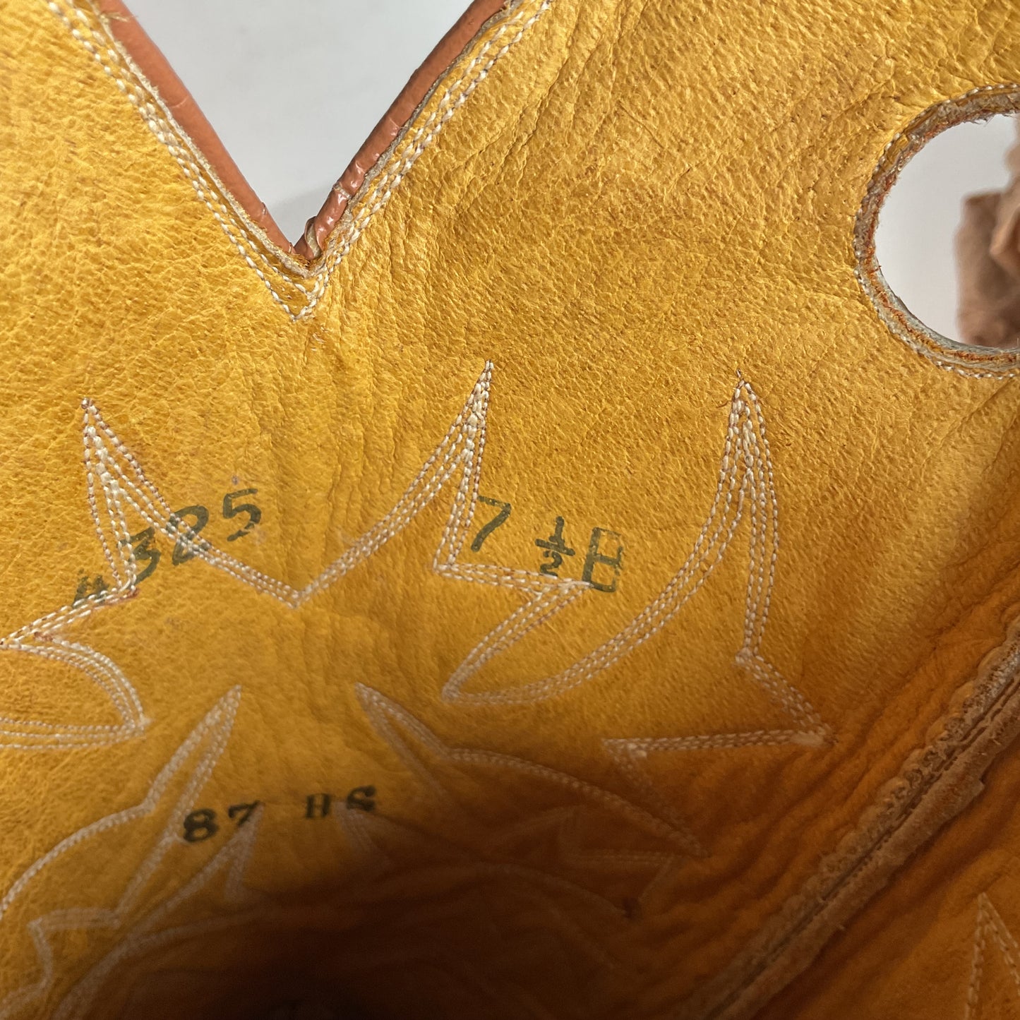 Vintage Buckaroo Cowgirl Boots 7.5 B Punchy Butterscotch