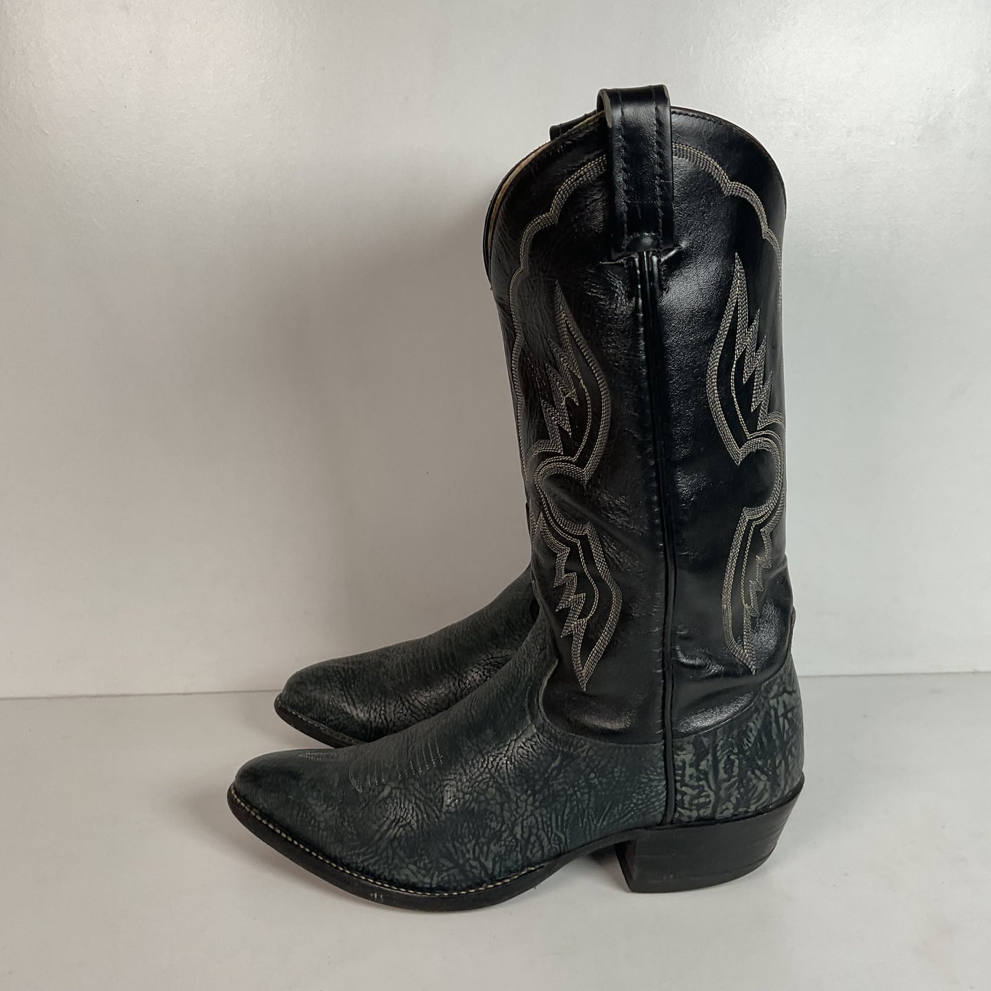 (2) Pairs Of Tony Lama Shoulder Cowboy Boots 8.5 D Style 6252 & 6250
