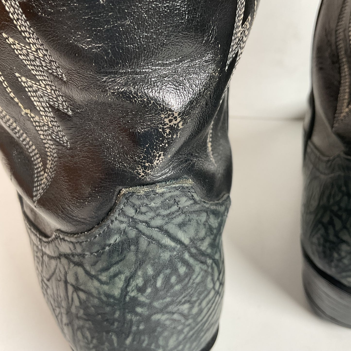 (2) Pairs Of Tony Lama Shoulder Cowboy Boots 8.5 D Style 6252 & 6250