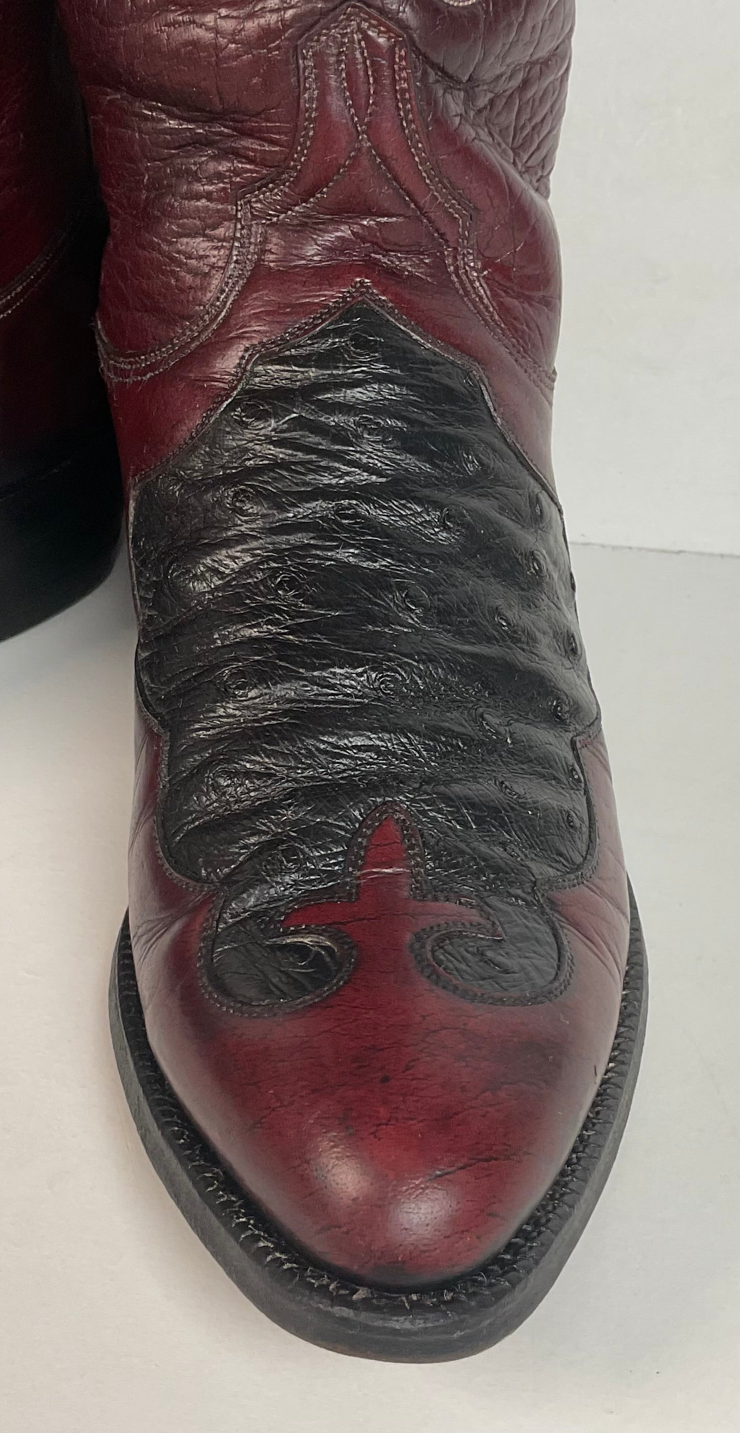 Lucchese San Antonio Black Cherry Ostrich Cowboy Boots Men’s 7.5 | Women’s 8.5