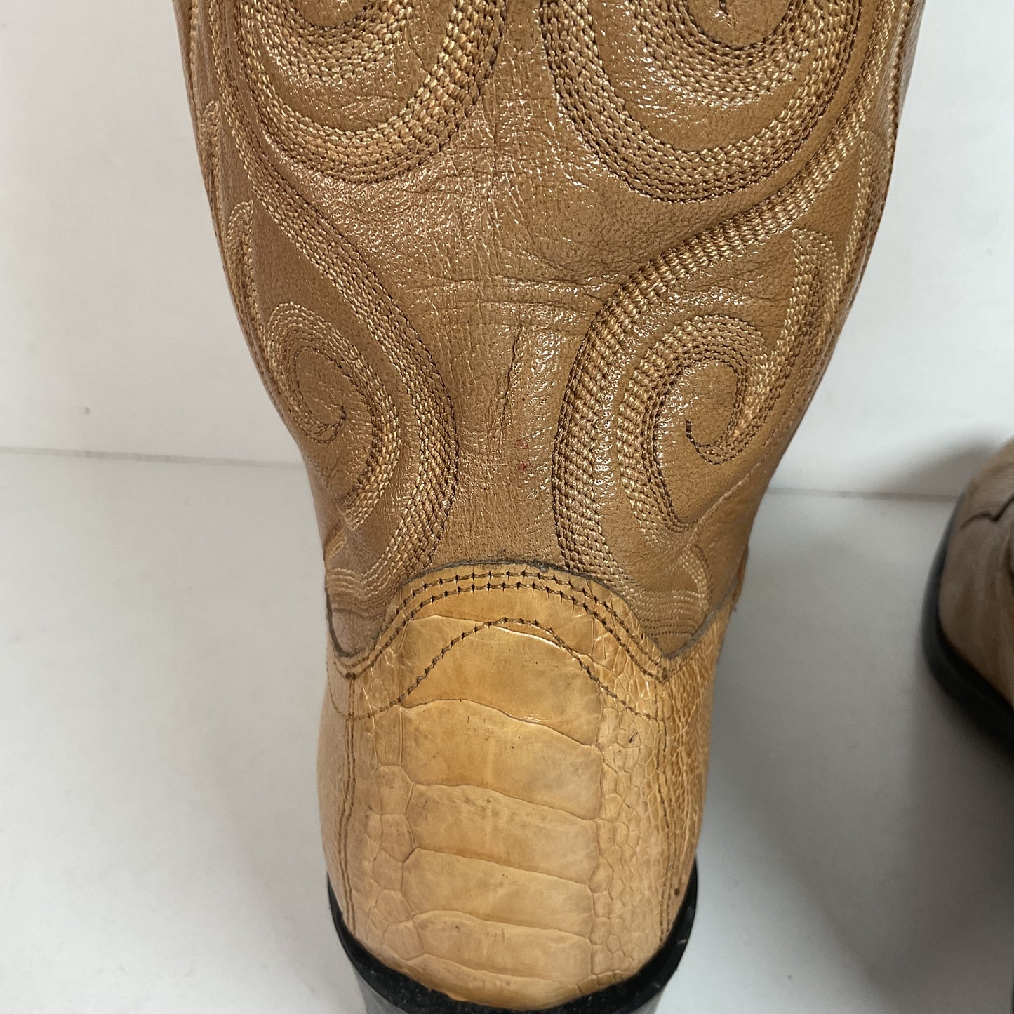 Dan Post Blonde Ostrich Leg Cowboy Boots 9 D Exotic