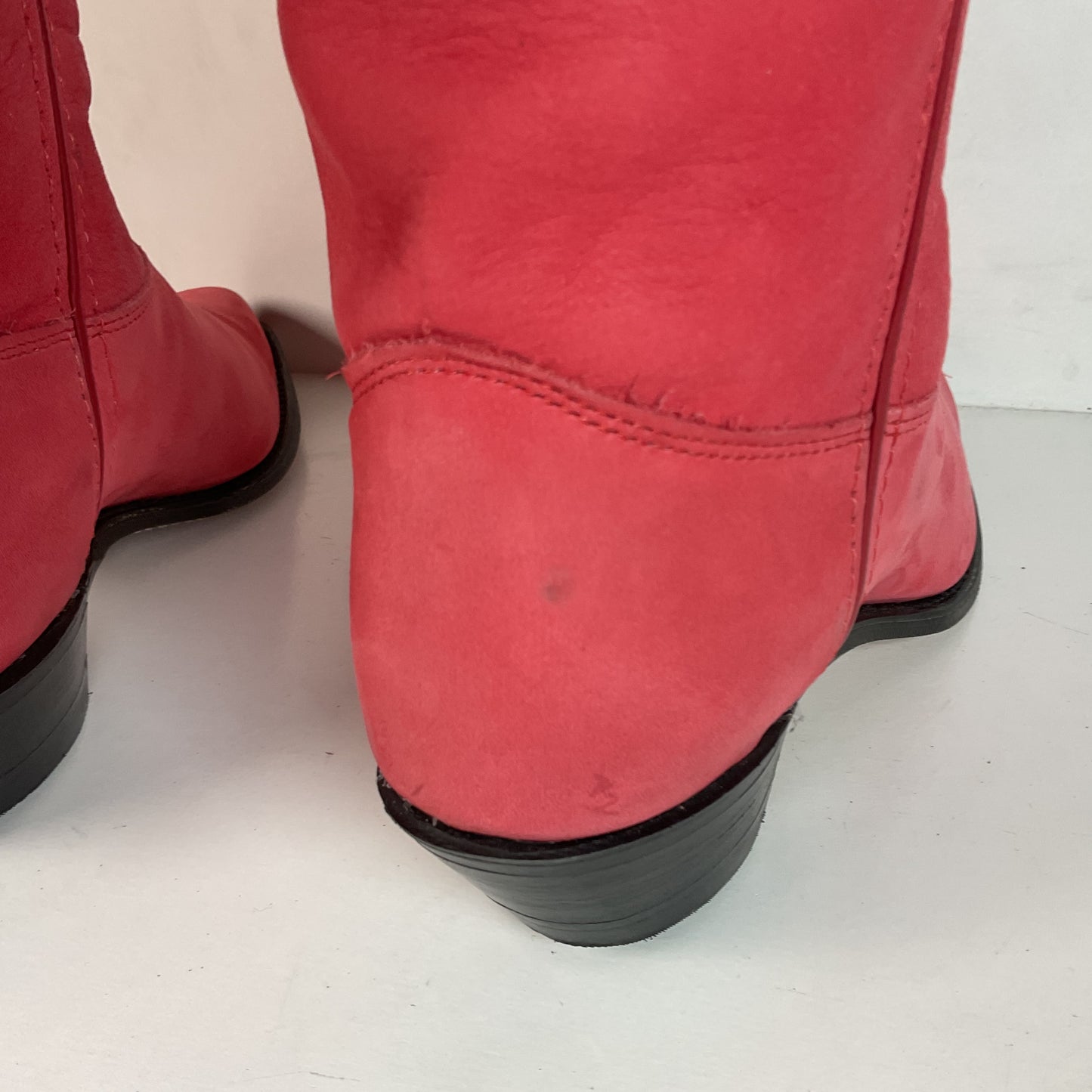 Vintage Wrangler Dusty Rose Cowgirl Boots 8.5 M USA Made Nubuck Suede