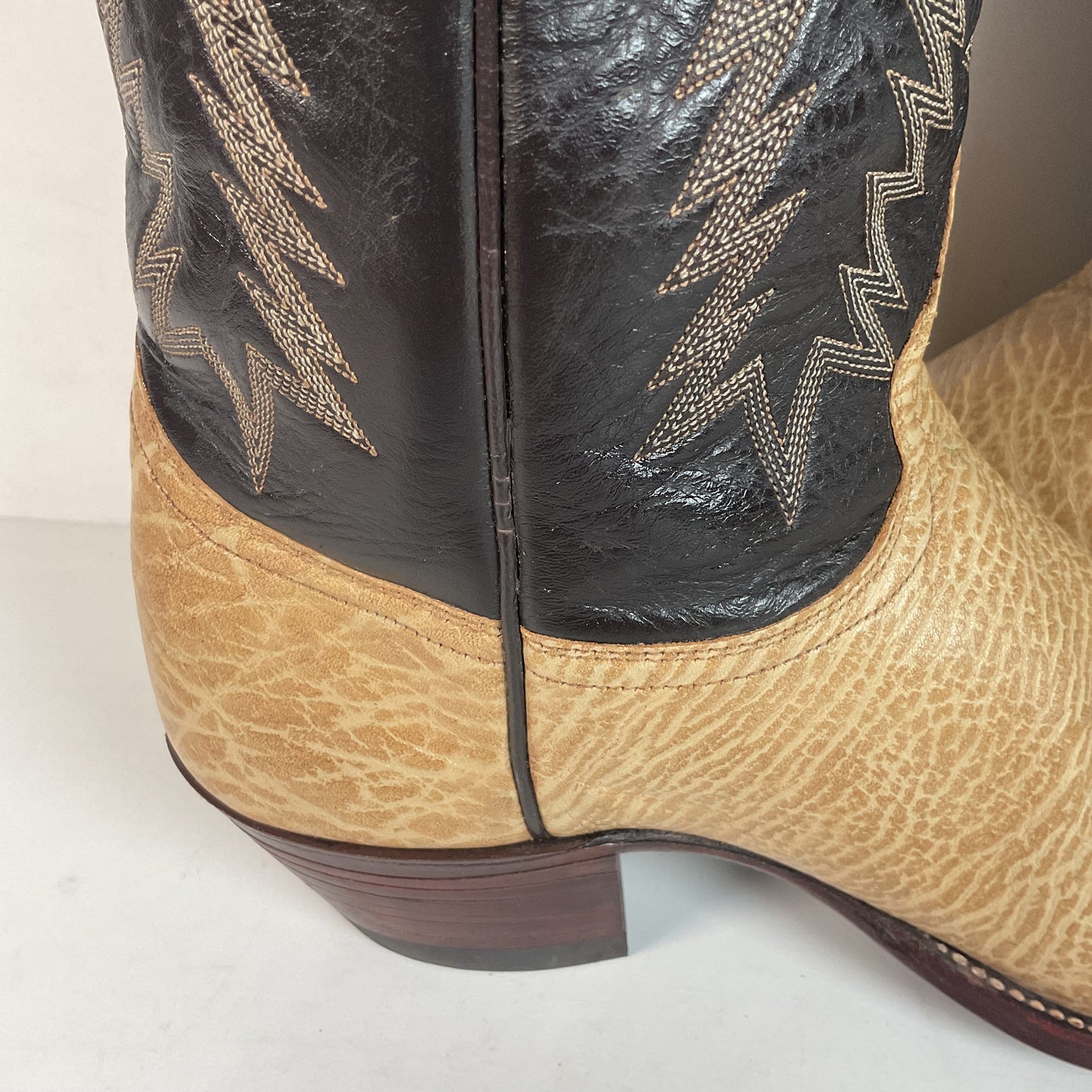 Vintage J Chisholm Tall Buckaroo Cowboy Boots 11 D USA Made Punchy