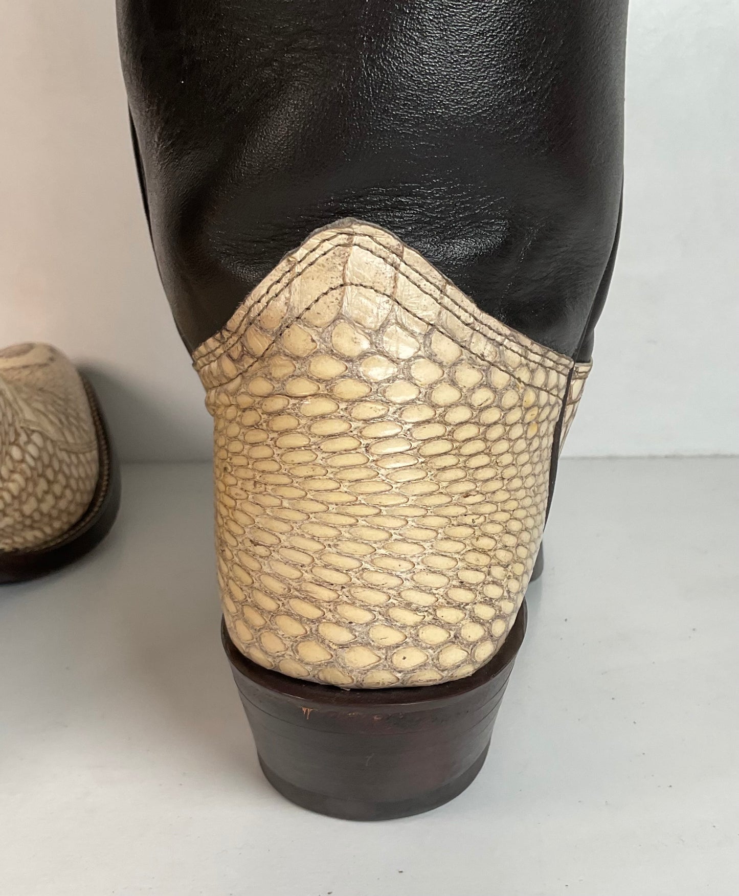 Vintage J. Chisholm Asian Monocle Cobra Cowboy Boots 8 D Exotic Snakeskin Head Cut