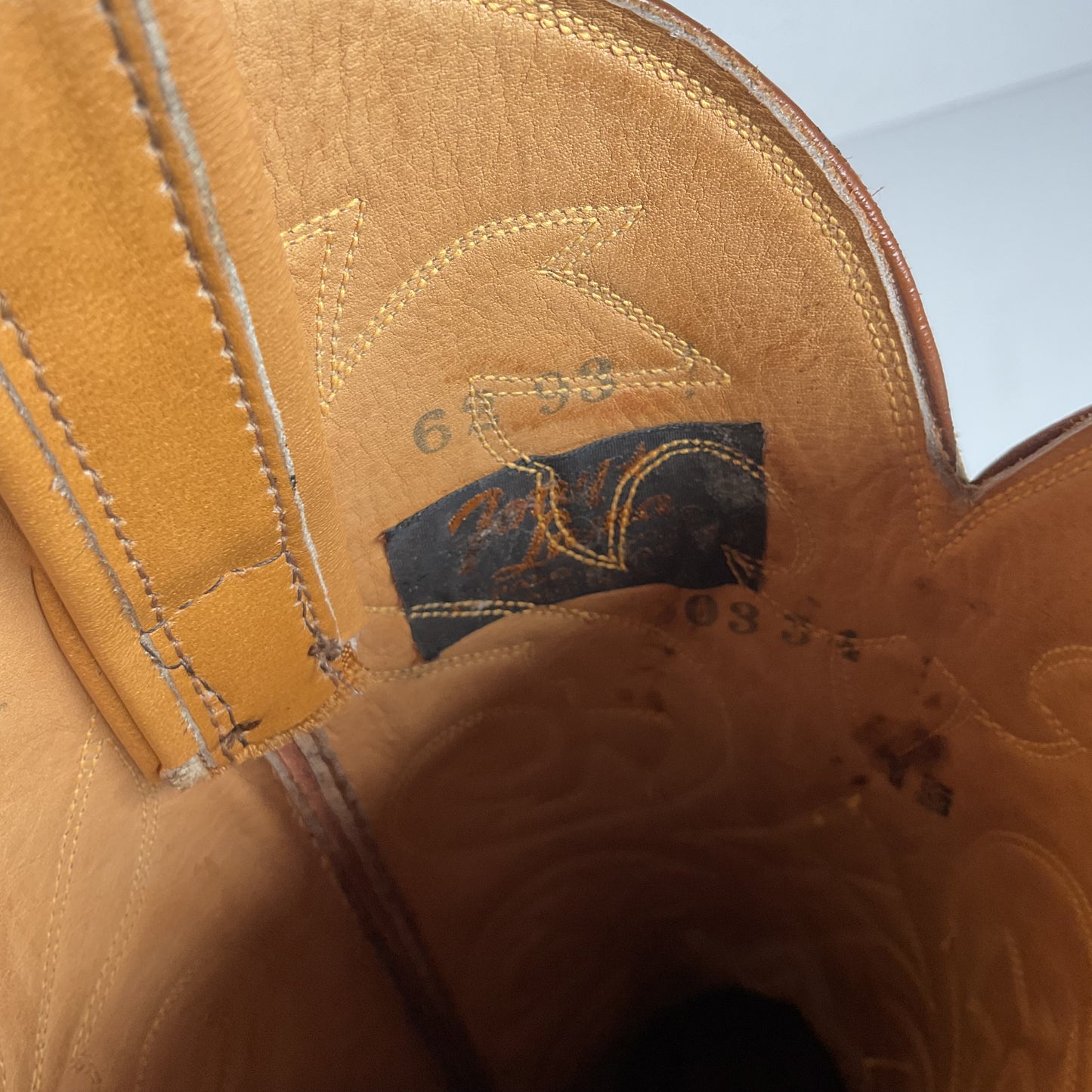 1960s Tony Lama Parade Cowboy Boots Men’s 6 B | Women’s 7 Tooled Inlay