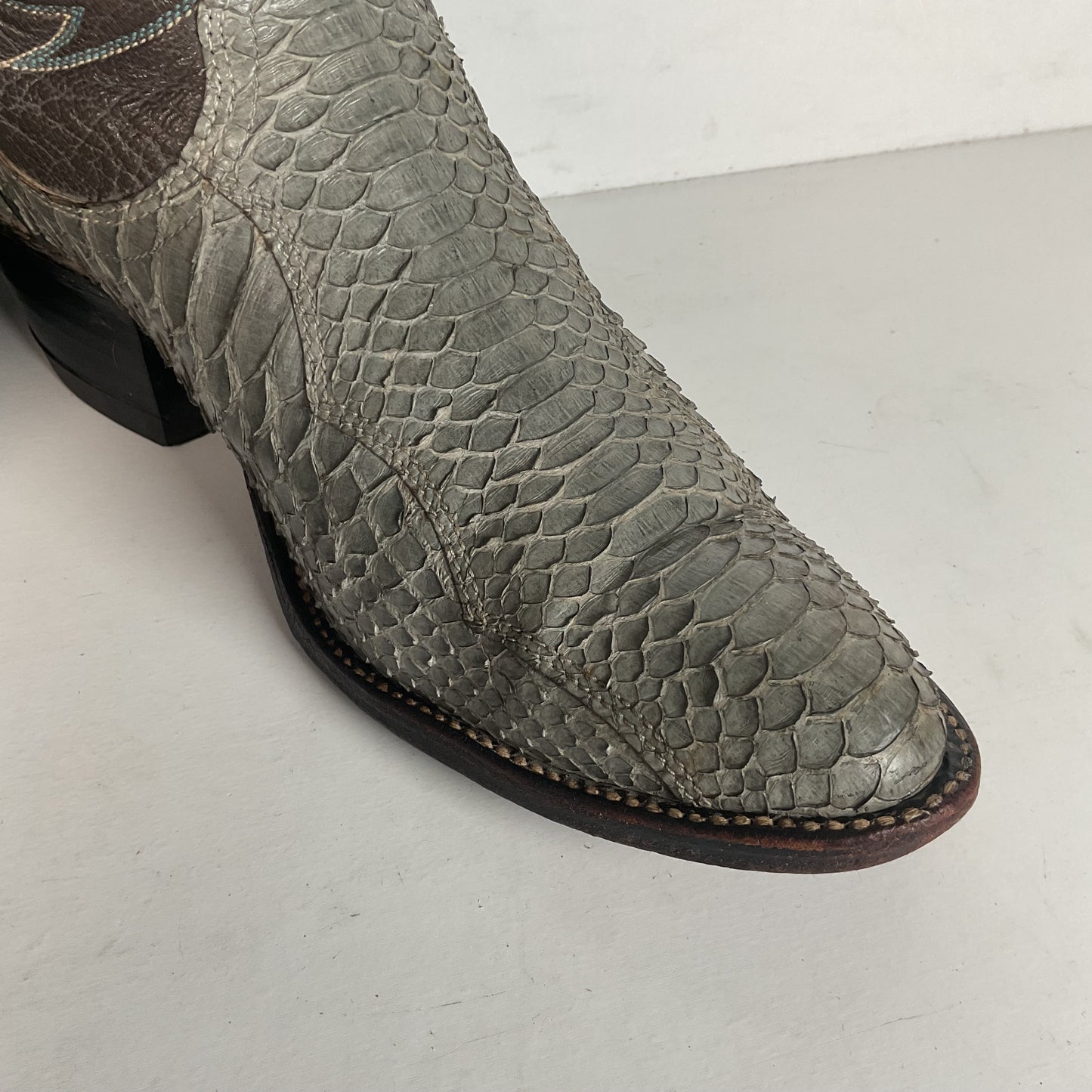 Vintage Dan Post Grey Python Cowgirl Boots 8 C USA Made