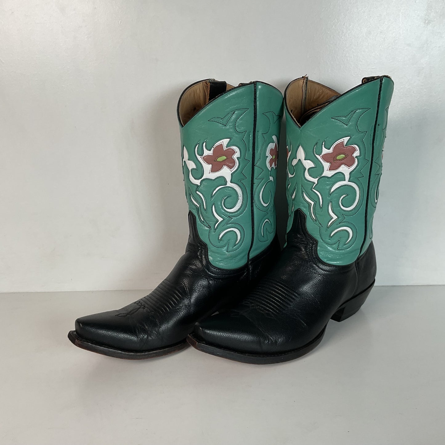 Old Gringo Turquoise Pee Wee Cowgirl Boots 7 B Tooled Flower Inlay Shorty