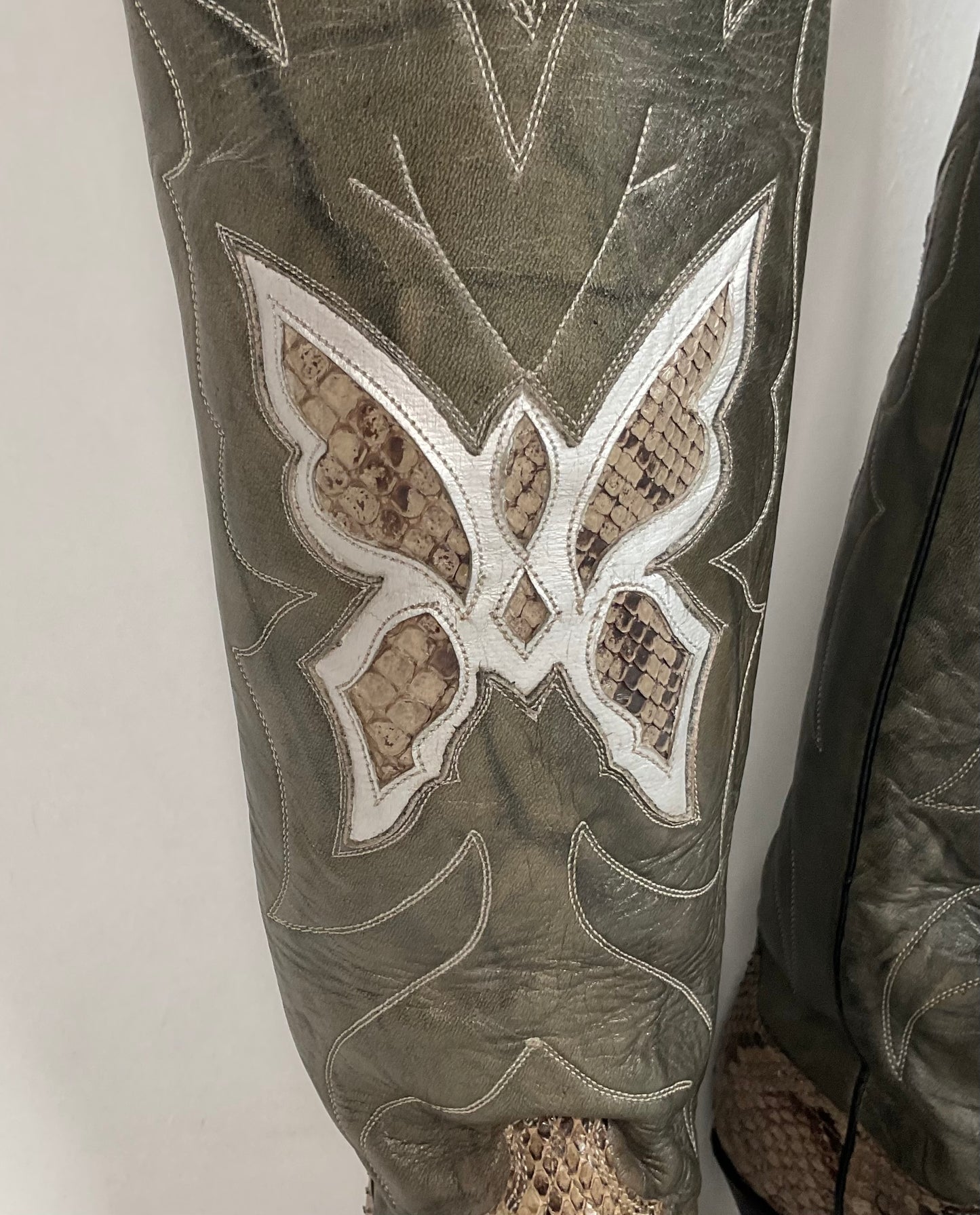 Vintage Justin Butterfly Cowgirl Boots | Snakeskin Inlay | USA Made | Women’s 5 B