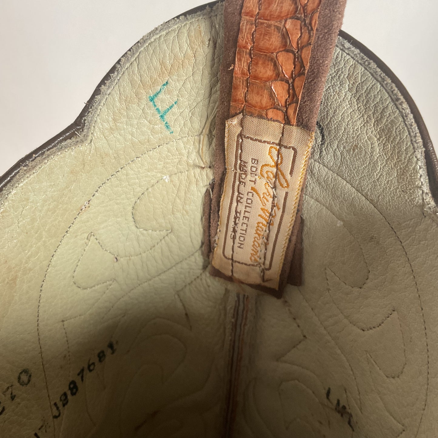 Vintage Larry Mahan Tall Cowgirl Boots 7 B Tooled Snakeskin Inlay