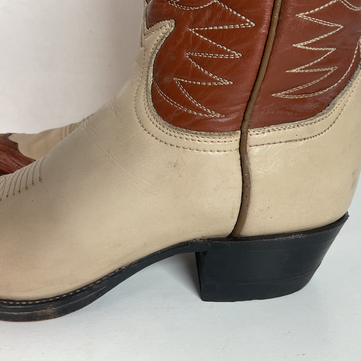 Vintage Tony Lama Urban Cowgirl Boots Men’s 6.5 | Women’s 7.5 Gold Label
