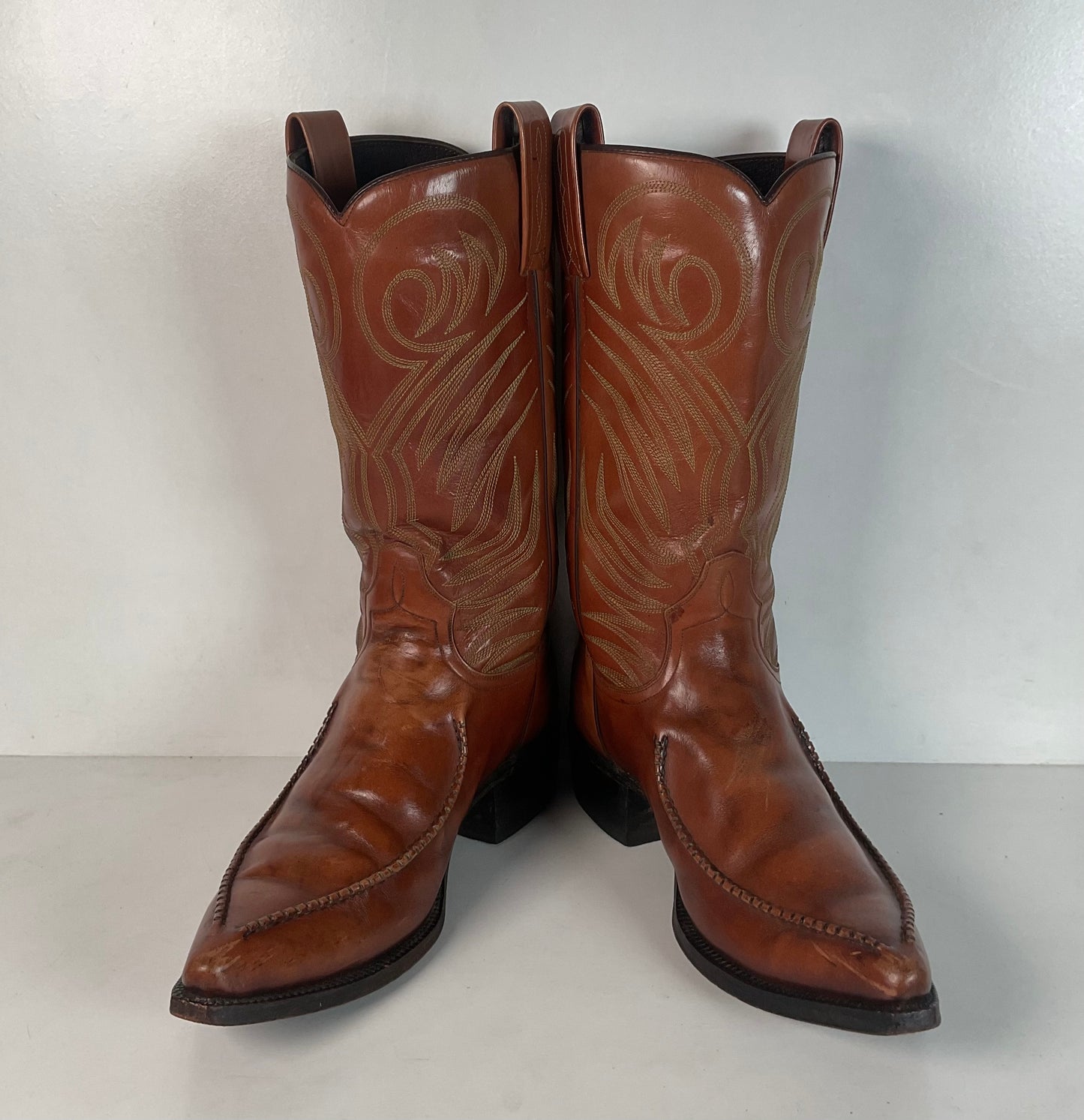Vintage 1970s Dan Post Whip Stitch Cowboy Boots 9 D Stove Pipe