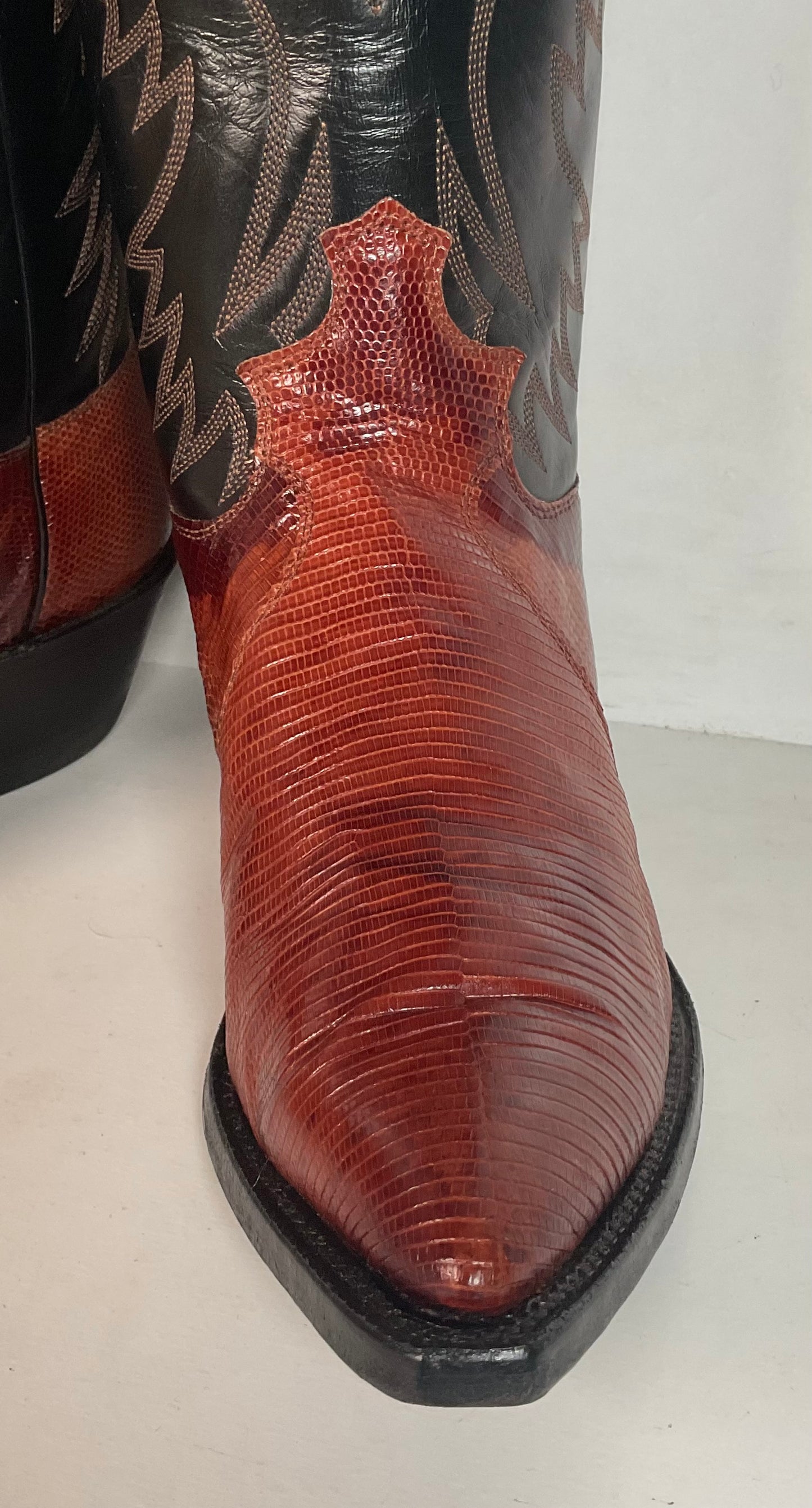 Justin Women’s Snip Toe Lizard Cowgirl Boots 9 B USA Made