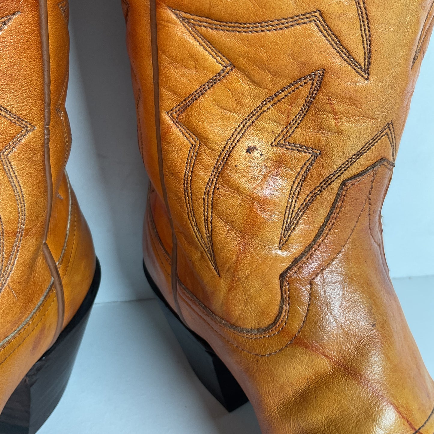 Vintage Buckaroo Cowgirl Boots 7.5 B Punchy Butterscotch