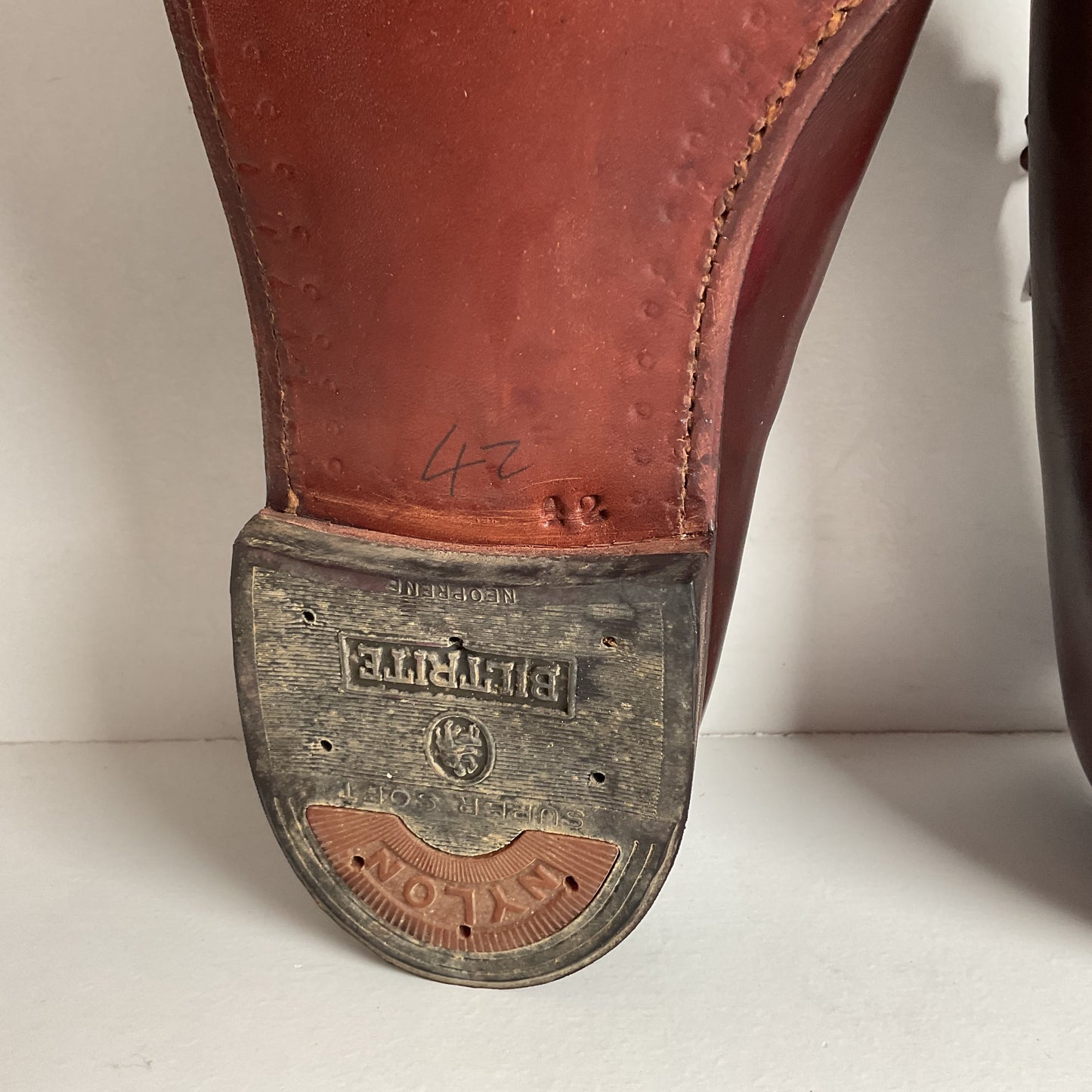 Vintage Lee Kee Whole Cut Oxford Shoes EU 42 | US 9 Deadstock