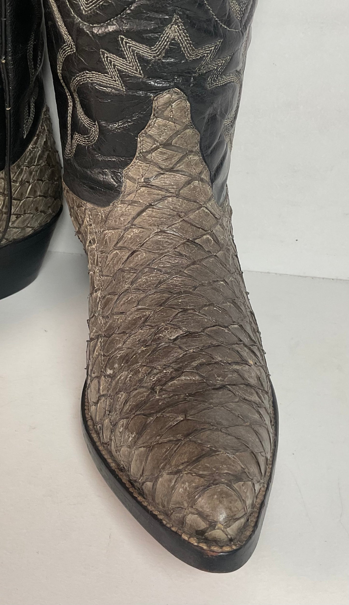 Pirarucu Fish Cowboy Boots Men’s 6.5 | Women’s 7.5 Inverted Cut Exotic Bass
