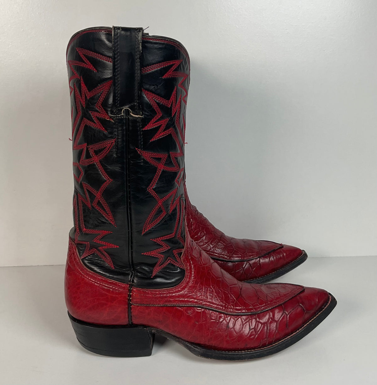 Vintage Cowtown Algonquin Toe Cowboy Boots | Pre-Ban Sea Turtle | Red | Men’s 8 D