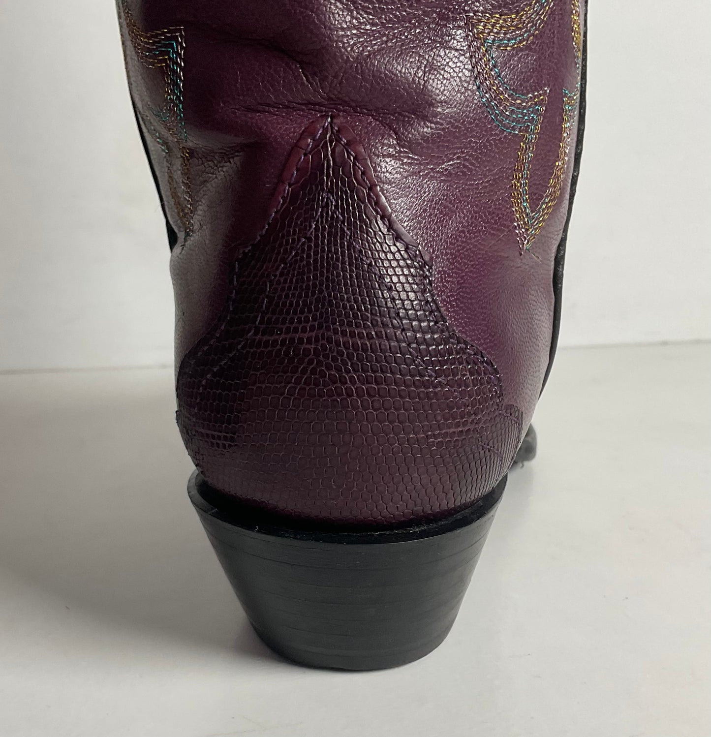 Vintage Larry Mahan Tall Purple Cowgirl Boots 8.5 B USA Made Lizard Teju