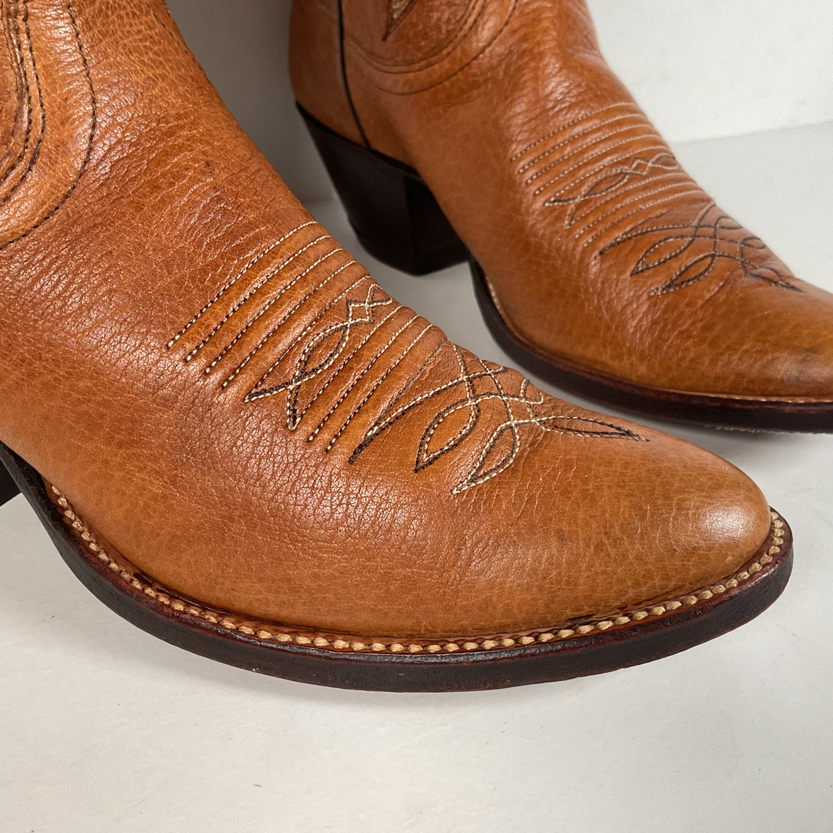 Vintage Dan Post Bullhide Cowgirl Boots | USA Made | Extra Narrow | Women’s 7 A