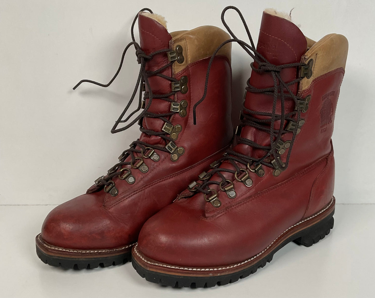 Chippewa Kush N Kollar Shearling Mountaineering Boots Men’s 6.5 E | 7.5 Women’s