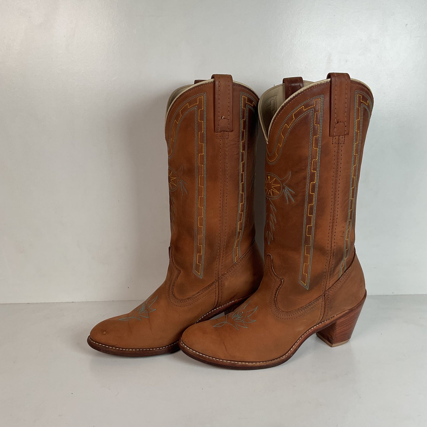 Vintage Dingo Acme Nubuck Suede Cowgirl Boots 8 M Dream Catcher Stitching