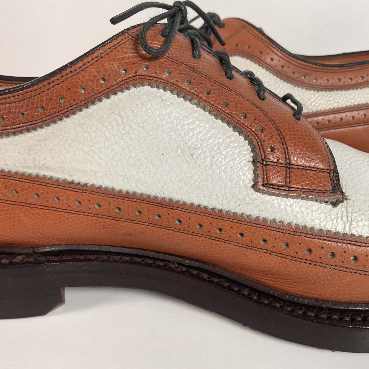 Vintage Johnston Murphy Spectator Shoes | Aristocraft | 1950s-1960s | 10 C