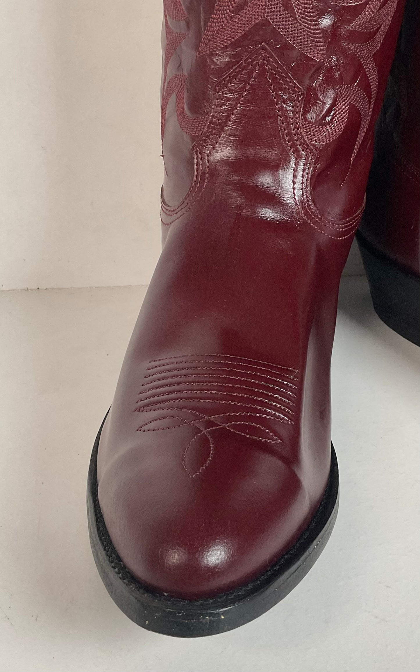 Vintage Nocona Legacy Cowboy Boots 9.5 E Burgundy Calf USA Made