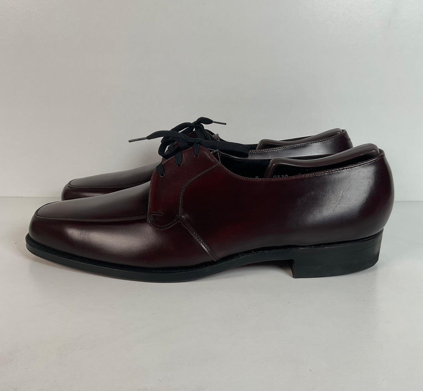 Vintage Florsheim Plain-Toe Derby Shoes | Burgundy Veal | 1970s | Men’s 13 B