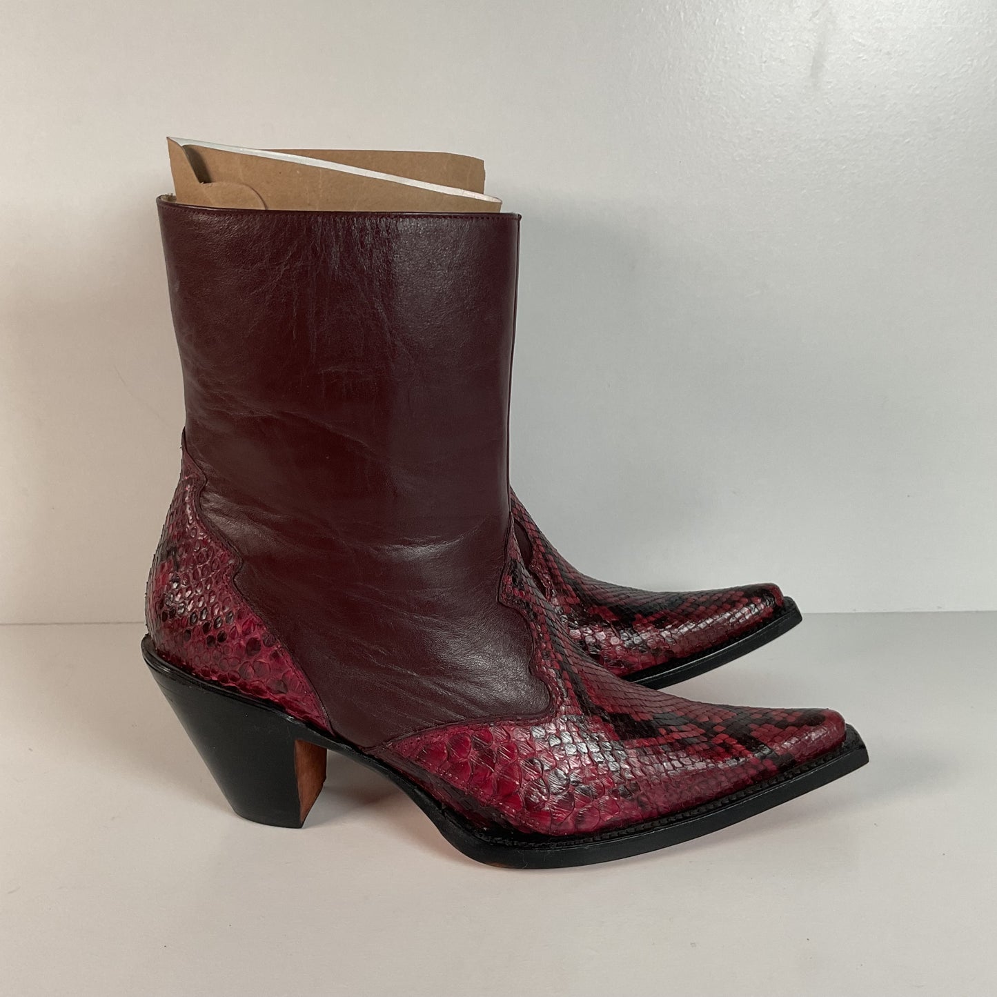 Western Snakeskin Stiletto Boots | Burgundy Python | Men’s 7.5 | Women’s 9