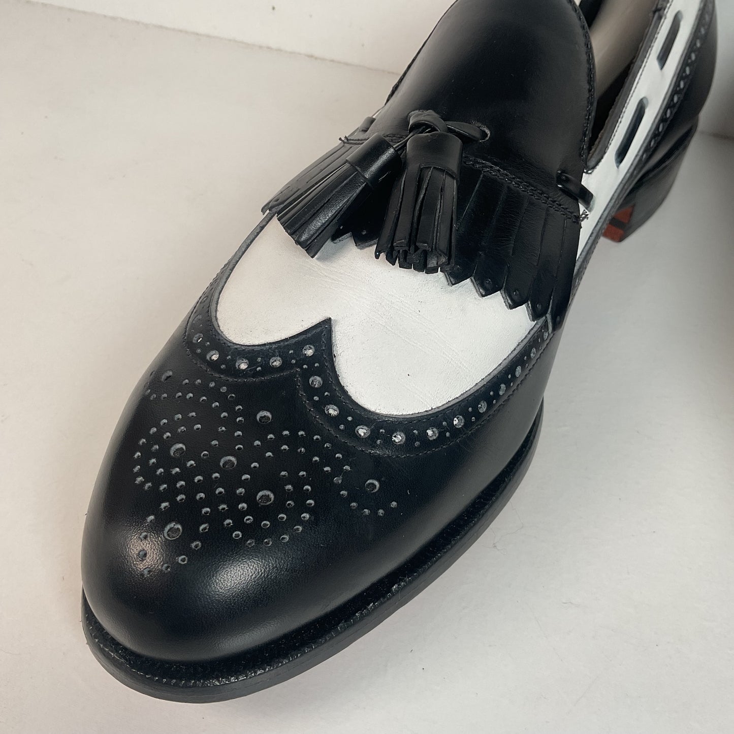 Vintage Footjoy Classics Kiltie Tassel Loafers 10.5 B USA Made Spectator Style