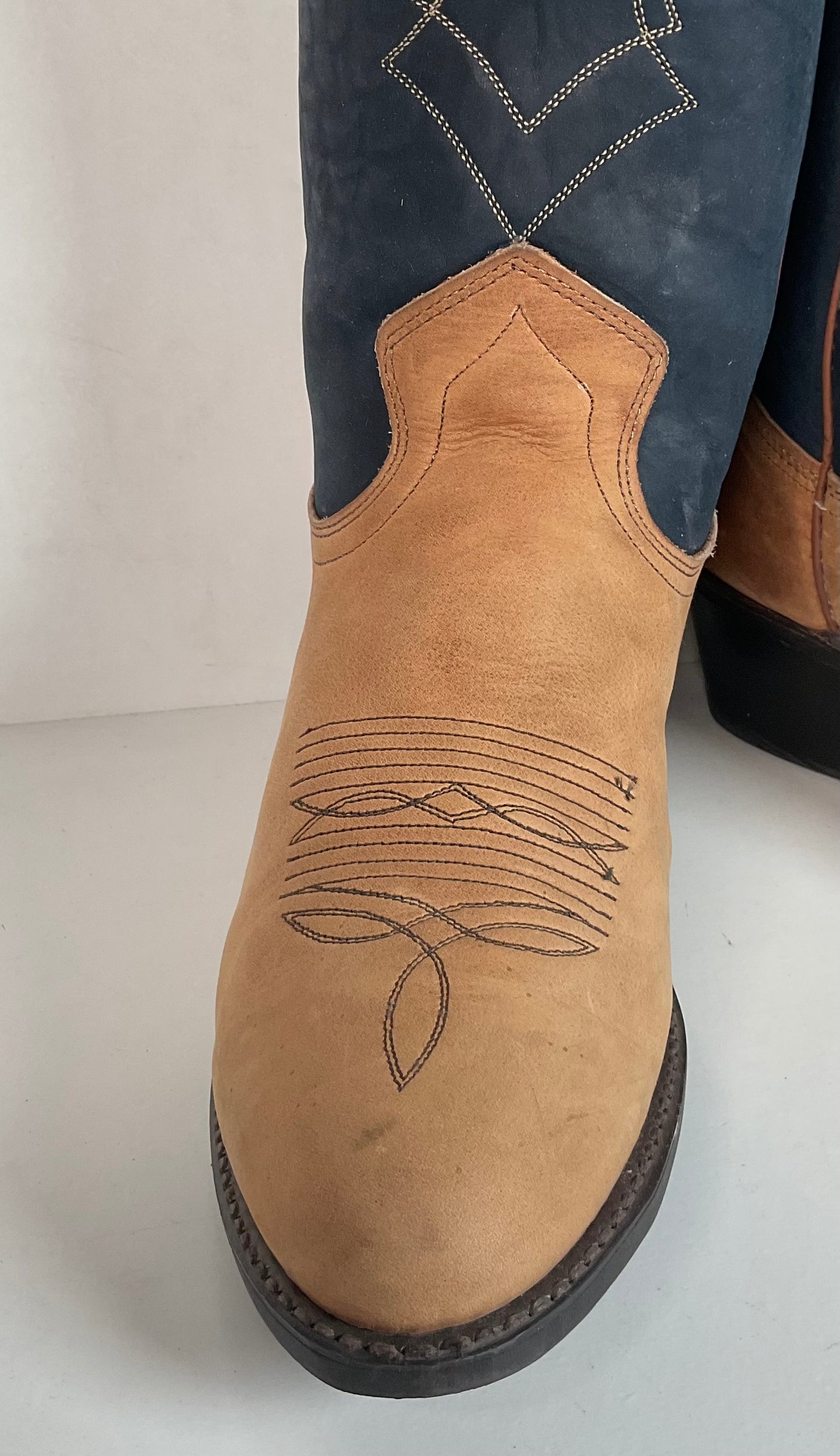 Vintage Acme Shorty Buckaroo Cowboy Boots 9 D Punchy Cloth Pullo