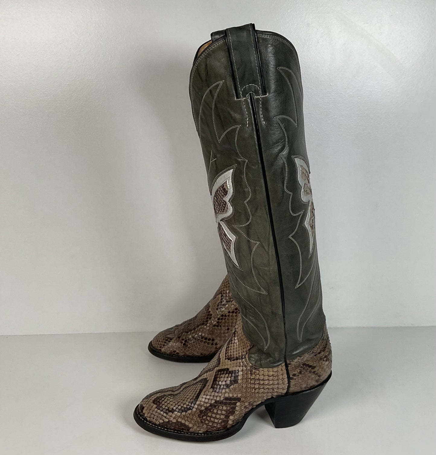 Vintage Justin Butterfly Cowgirl Boots | Snakeskin Inlay | USA Made | Women’s 5 B