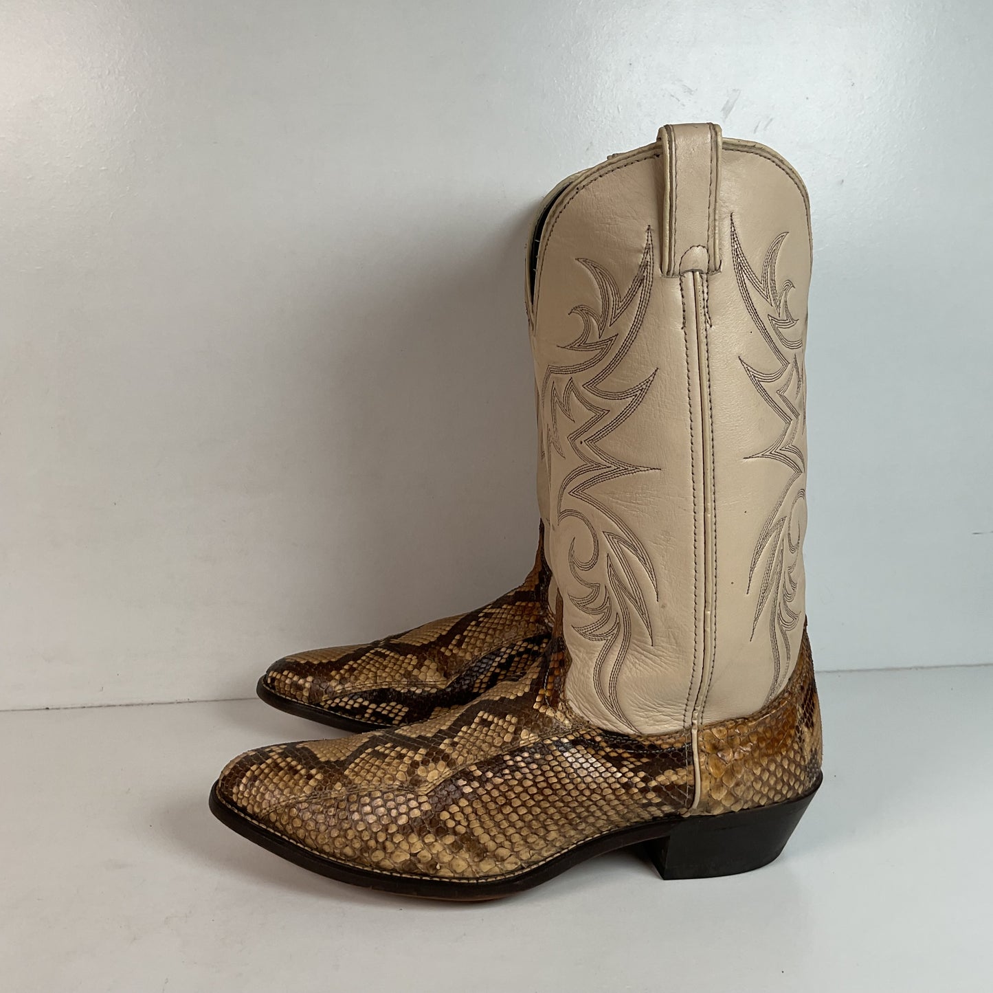 Vintage Laredo Front Cut Python Cowboy Boots 12 D USA Made Snakeskin