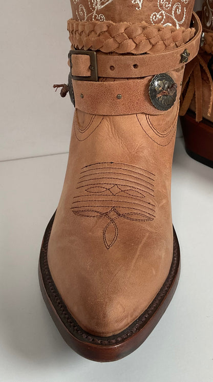 Shyanne Wildflower Cowgirl Boots 8 M Harness