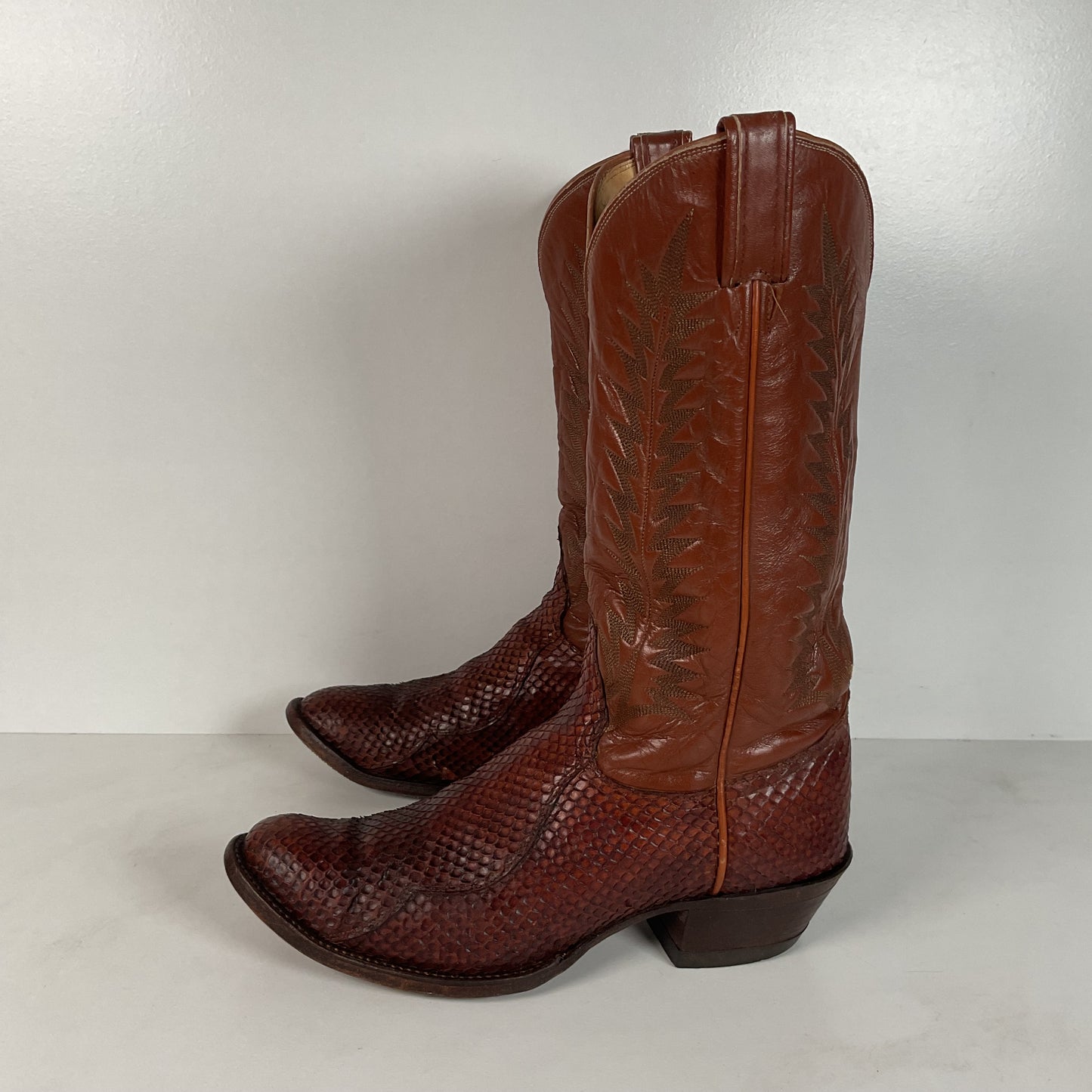 Tony Lama Anaconda Cowboy Boots | Exotic Snakeskin | Thrashed | Gold Label | 9.5