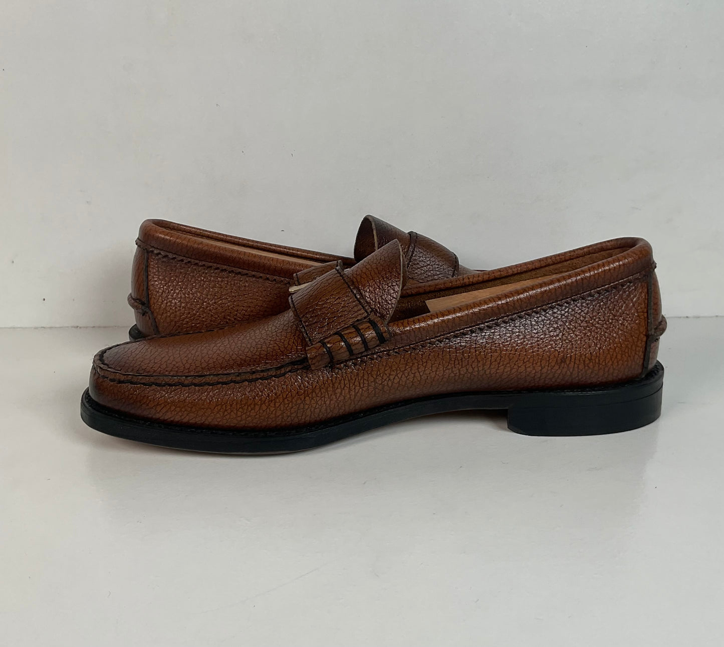 Weyenberg Hand Sewn Moccasin Loafer | Monk Strap Buckle | Narrow | Men’s 9 B