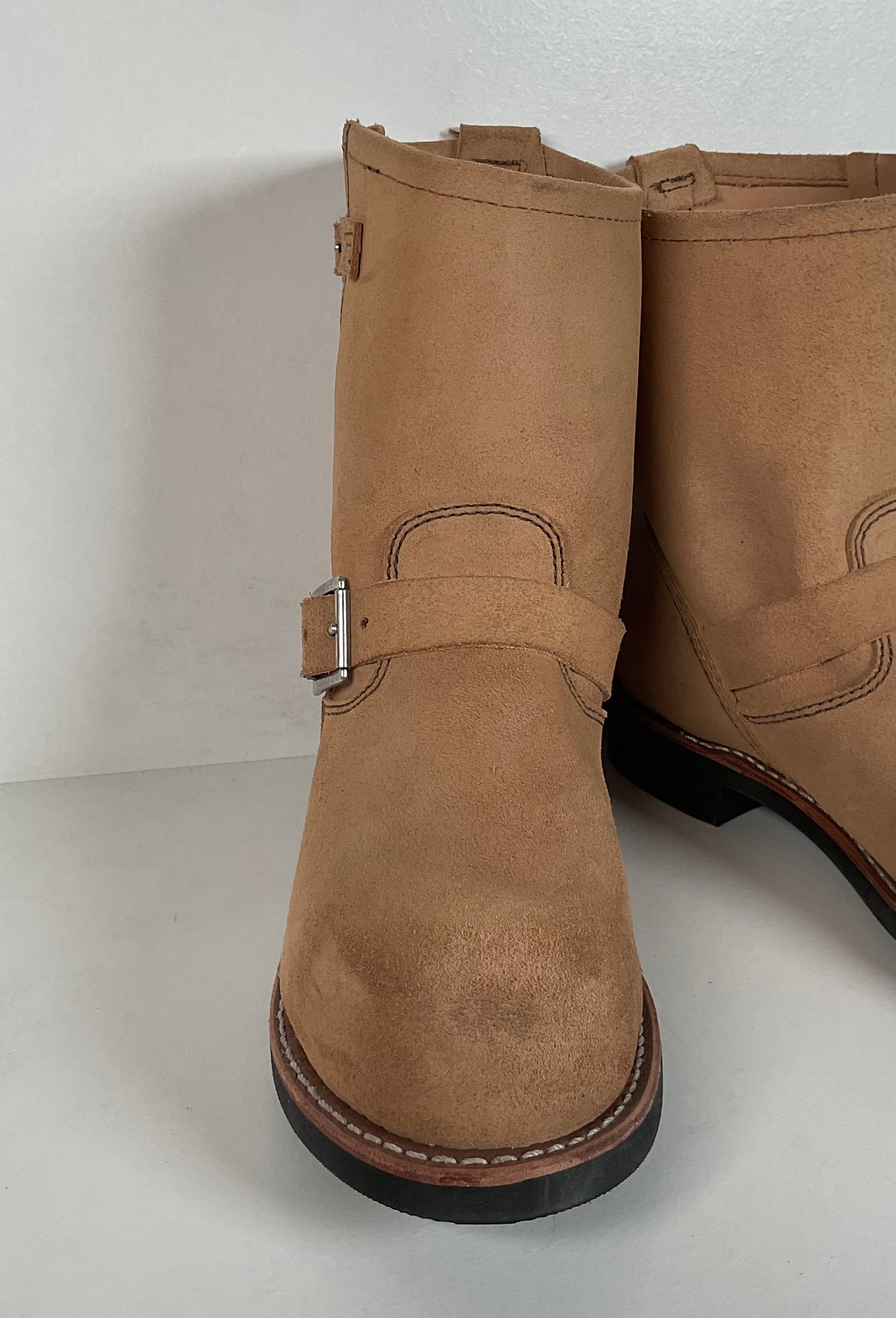 Red Wing Suede Engineer Boots | Rough Out | Sand Mojave | Women’s 8 B