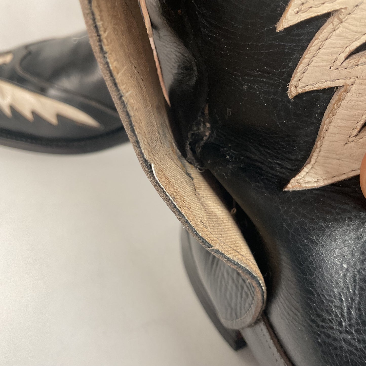 Vintage Thunderbird Cowboy Boots | Tooled Inlays | Mule Ear | 1960s | Men’s 9