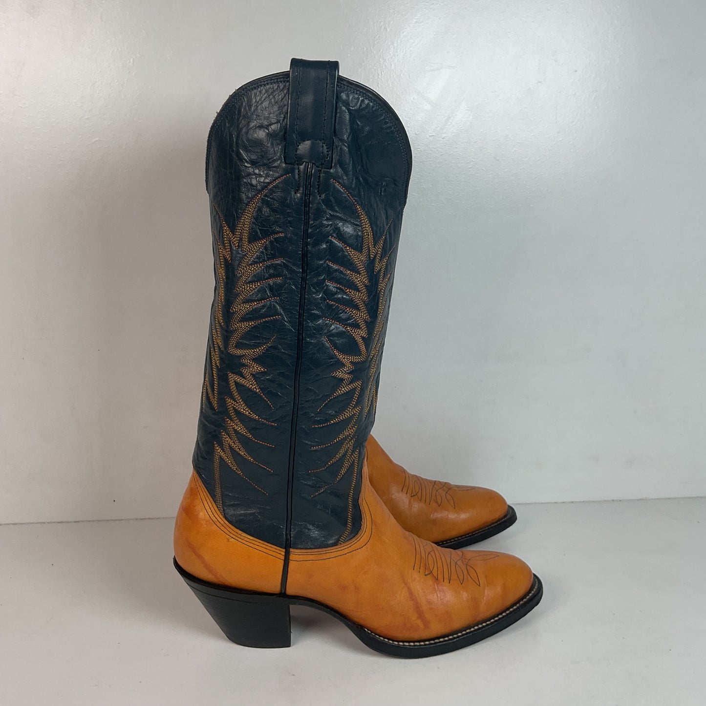 Vintage Nocona Butterscotch Cowgirl Boots 7 B USA Made