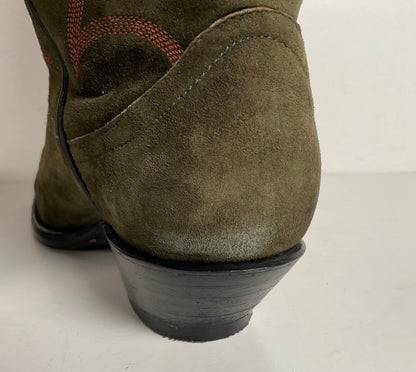 Vintage Hyer Cowboy Boots | 1980s | Olive Green Suede | Women’s 6.5 B