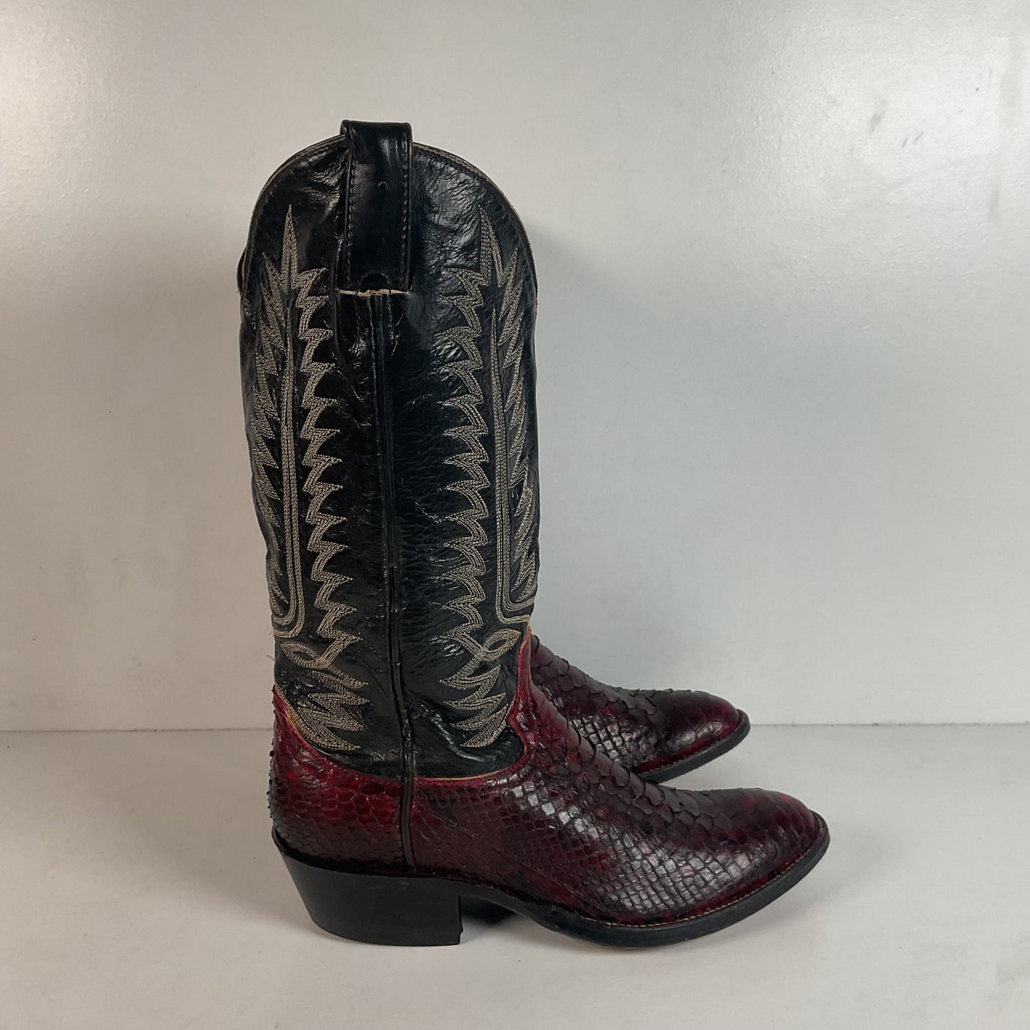 Python Snakeskin Cowboy Boots | Burgundy | Men’s 7 D | Women’s 8
