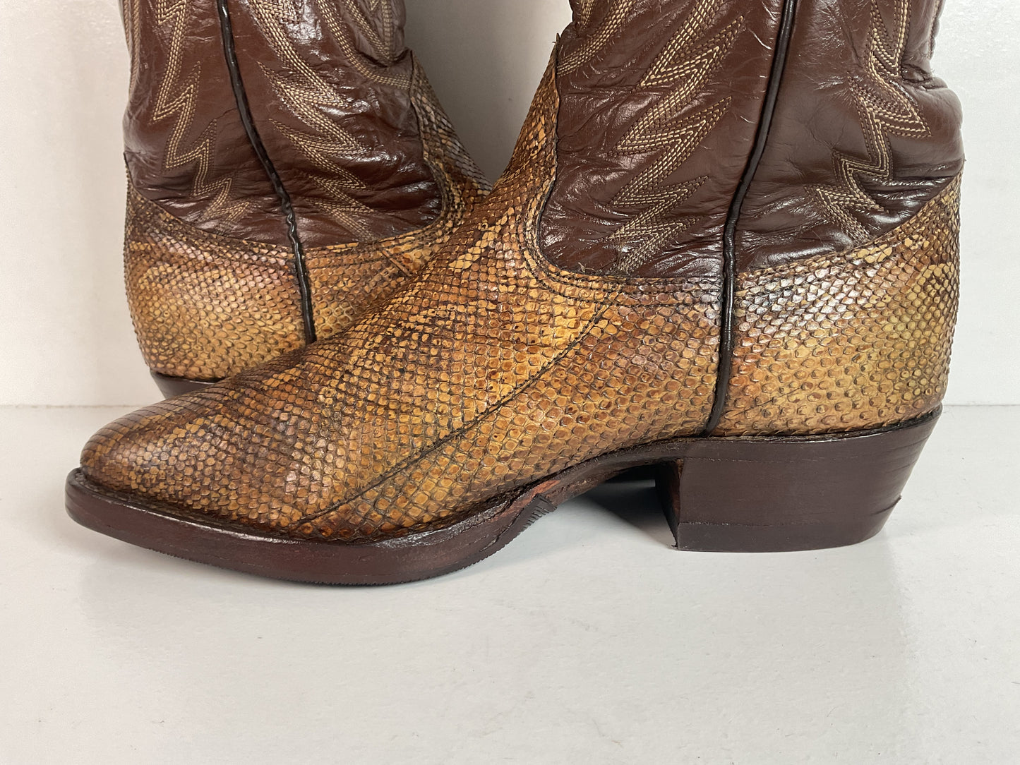 Vintage Nocona Boa Snakeskin Cowboy Boots 8 D Front Cut