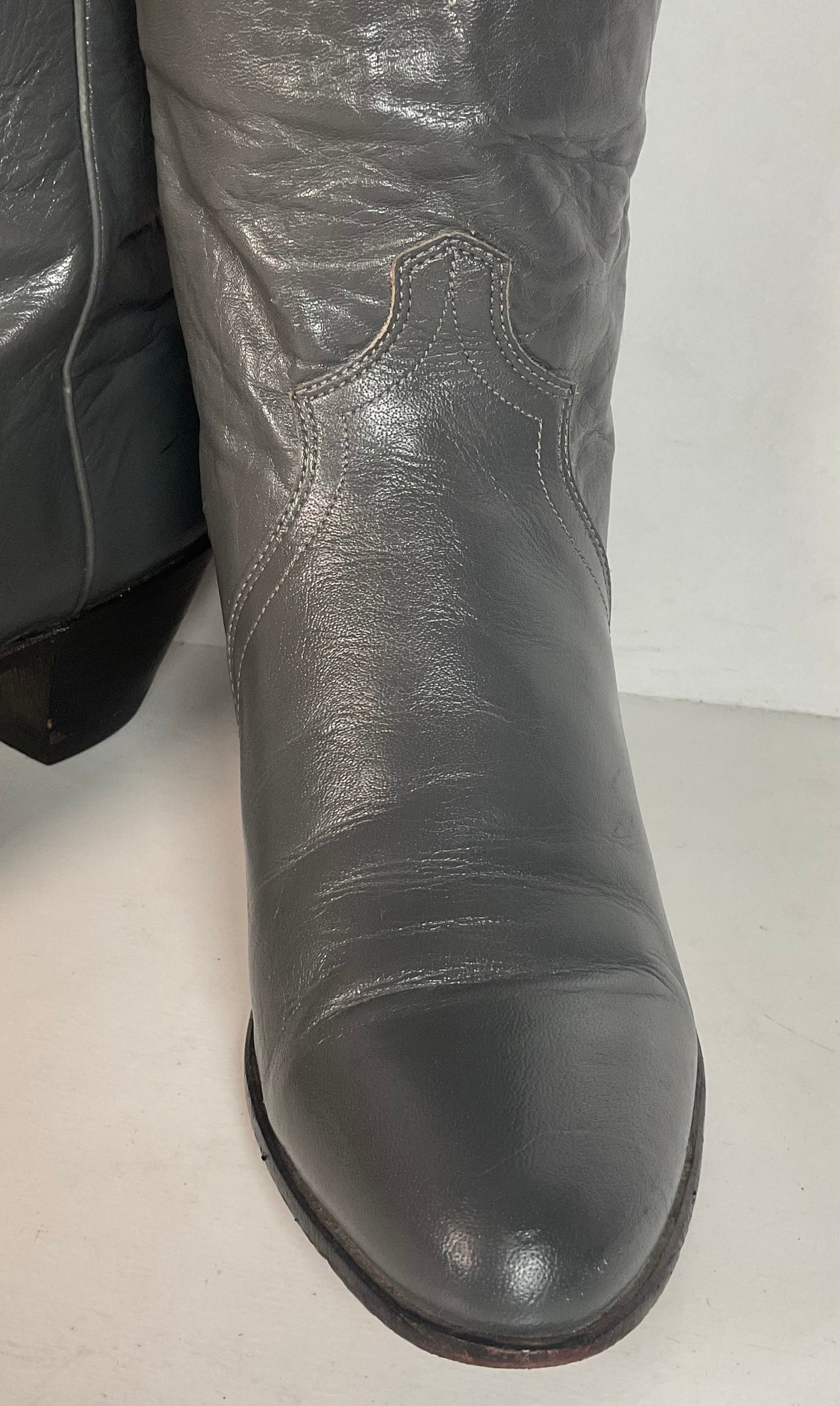 Vintage Justin Tall Grey Cowgirl Boots 7 B USA Made