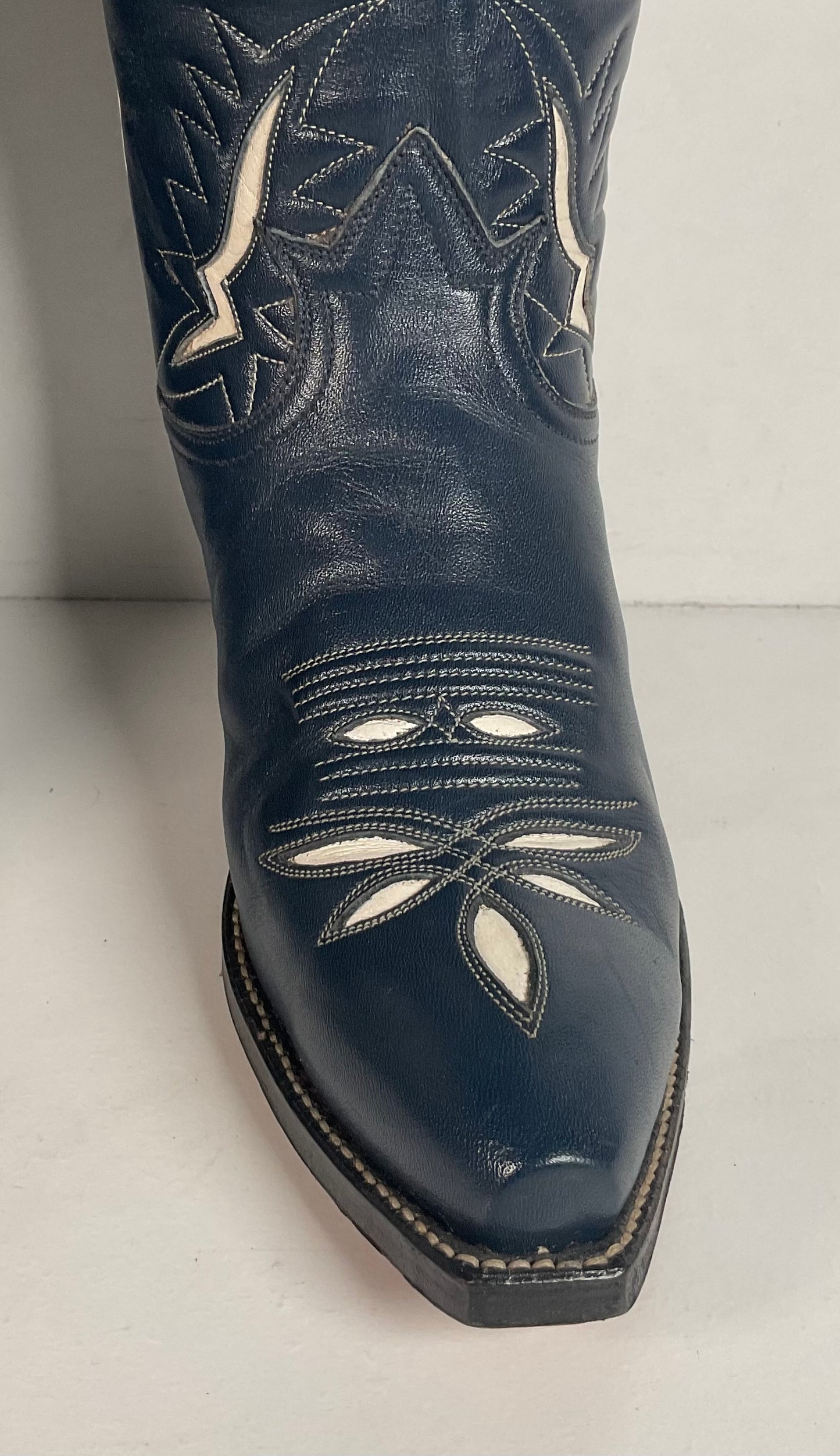 Vintage Tony Lama Blue Tooled Cowboy Boots Men’s 7 D | Women’s 8 Gold Label