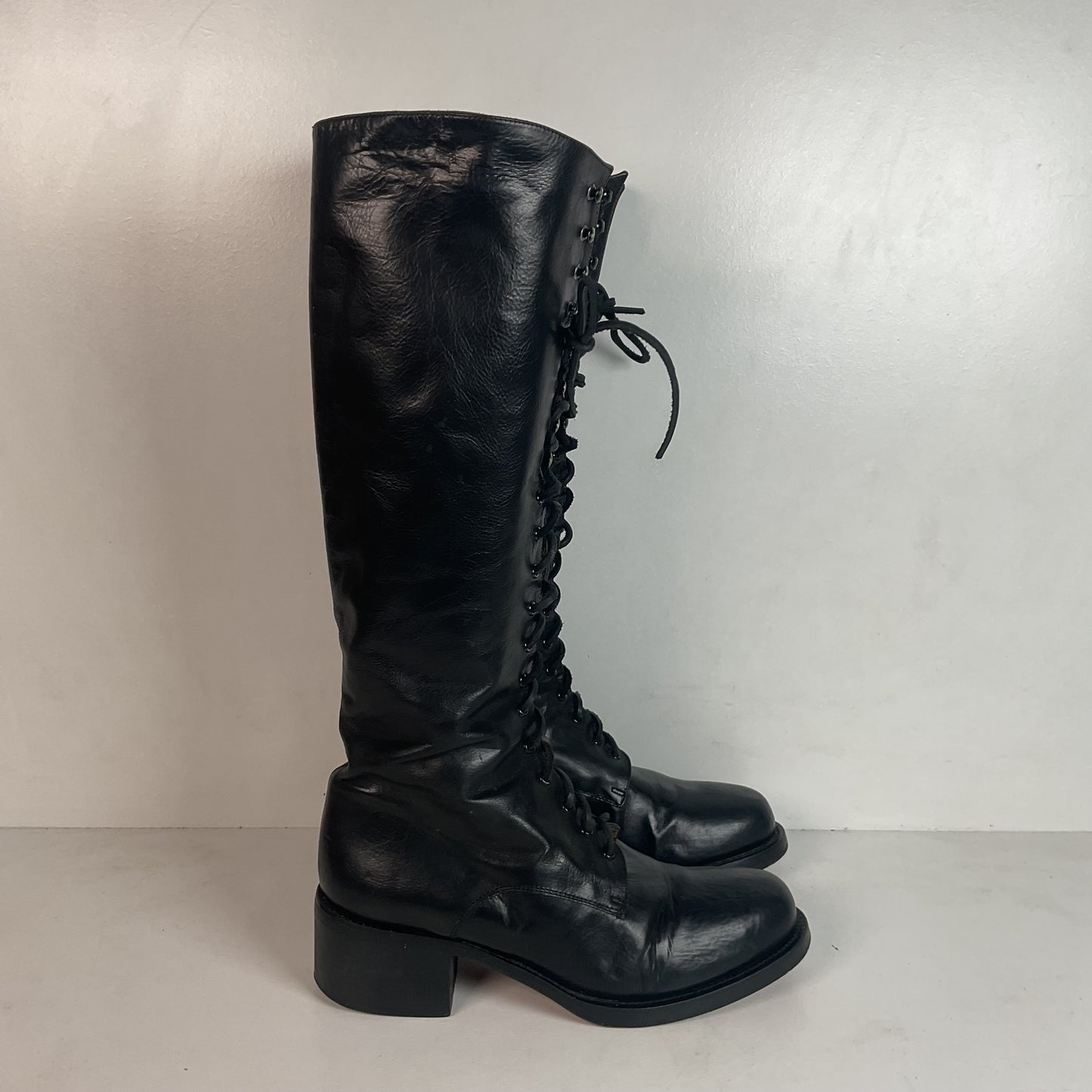 Vintage 1990s Women’s Guess Lace Up Go-Go Boots 7.5 Grunge Punk