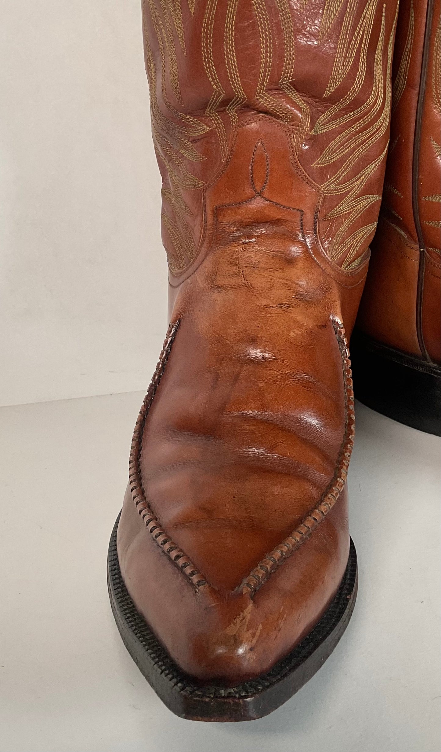 Vintage 1970s Dan Post Whip Stitch Cowboy Boots 9 D Stove Pipe