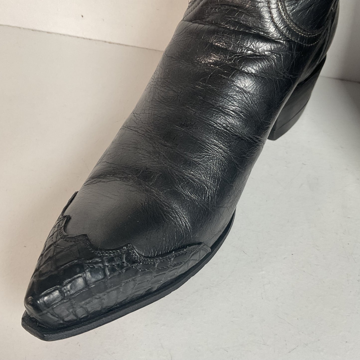 1960s Tony Lama Cowboy Boots Men’s 6 Extra Narrow | Women’s 7 Alligator Wingtip