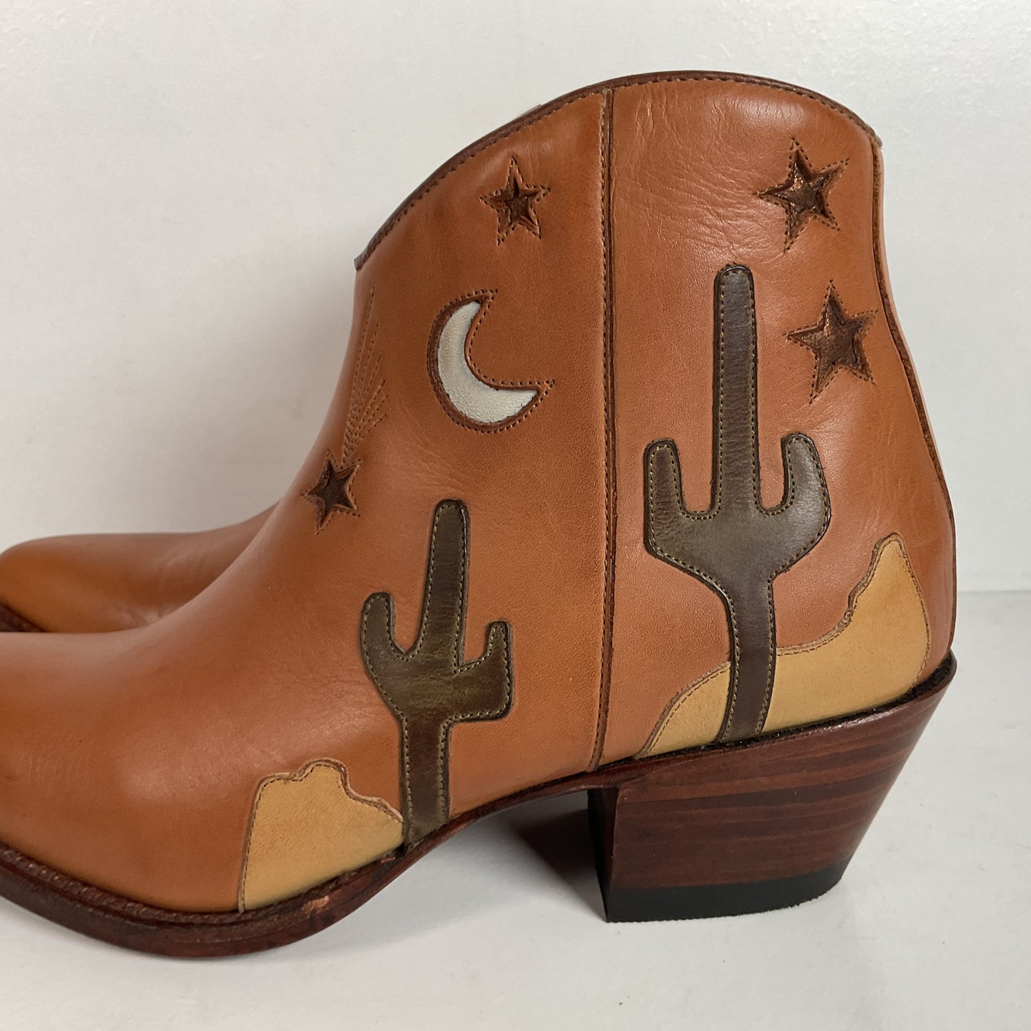 Ranch Road Pee Wee Cowboy Boots | Tooled Desert Inlay | Men’s 8.5 | Women’s 9.5