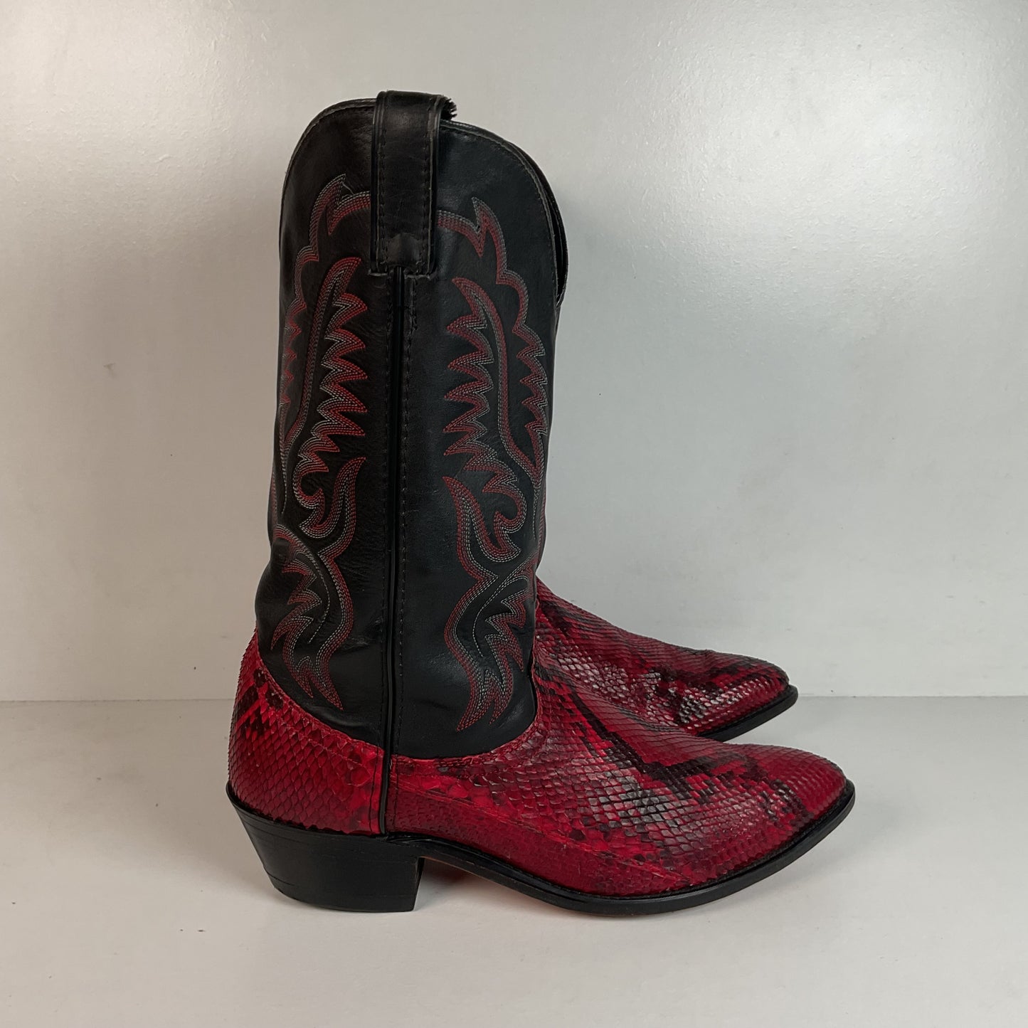 Vintage Red Python Snakeskin Cowboy Boots 11 D USA Made Front Cut