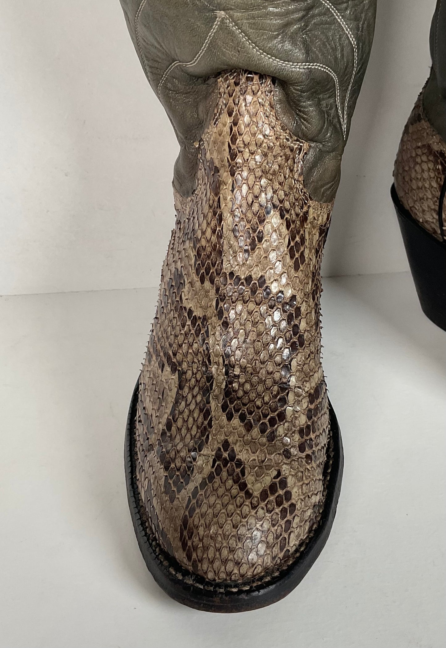 Vintage Justin Butterfly Cowgirl Boots | Snakeskin Inlay | USA Made | Women’s 5 B