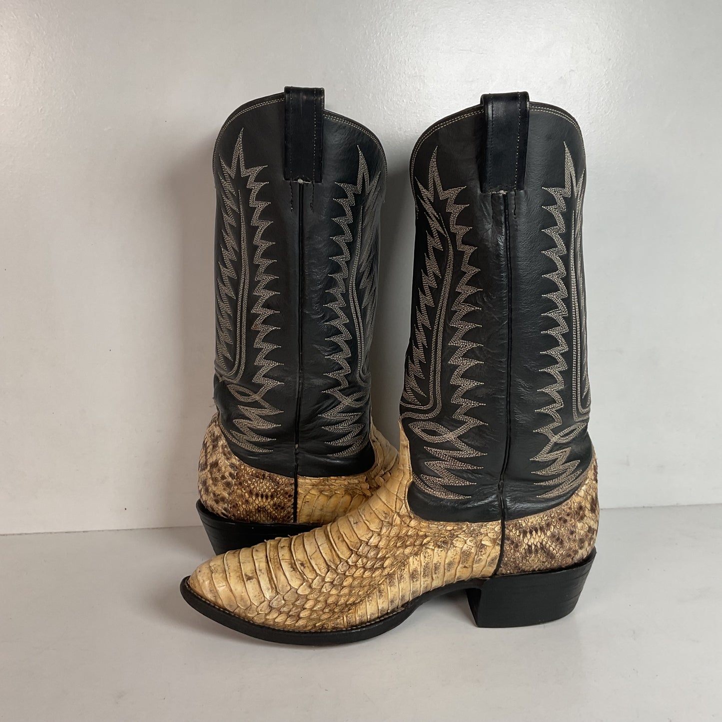 Cowtown Belly Cut Rattlesnake Cowboy Boots 10 D Snakeskin USA Made